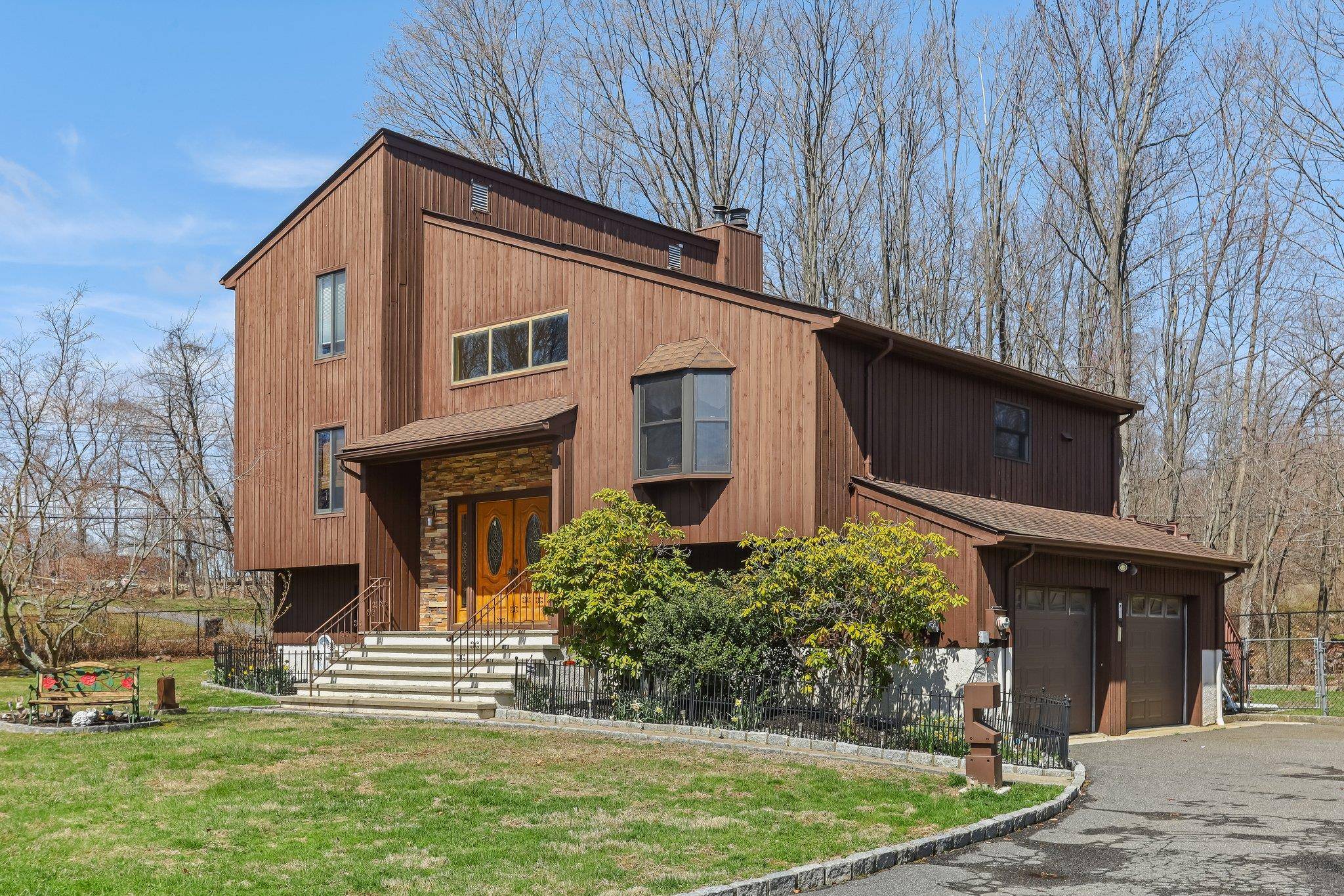 Cortlandt Manor, NY 10567,1 Southgate DR