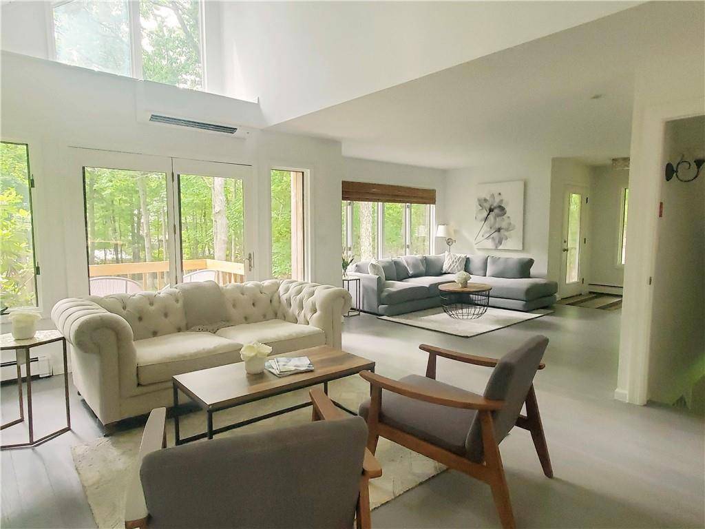 Southampton, NY 11968,59 Glenview DR