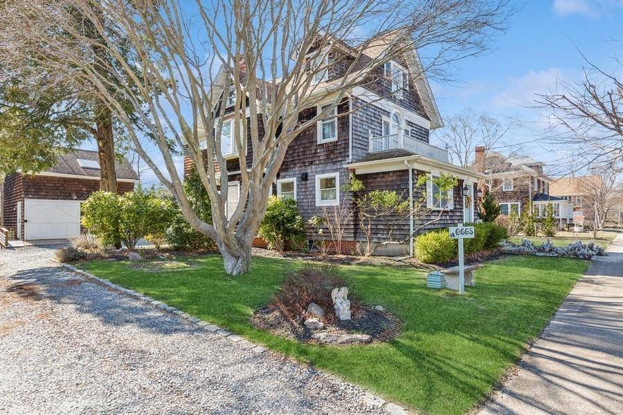 Southold, NY 11971,295 Beckwith AVE