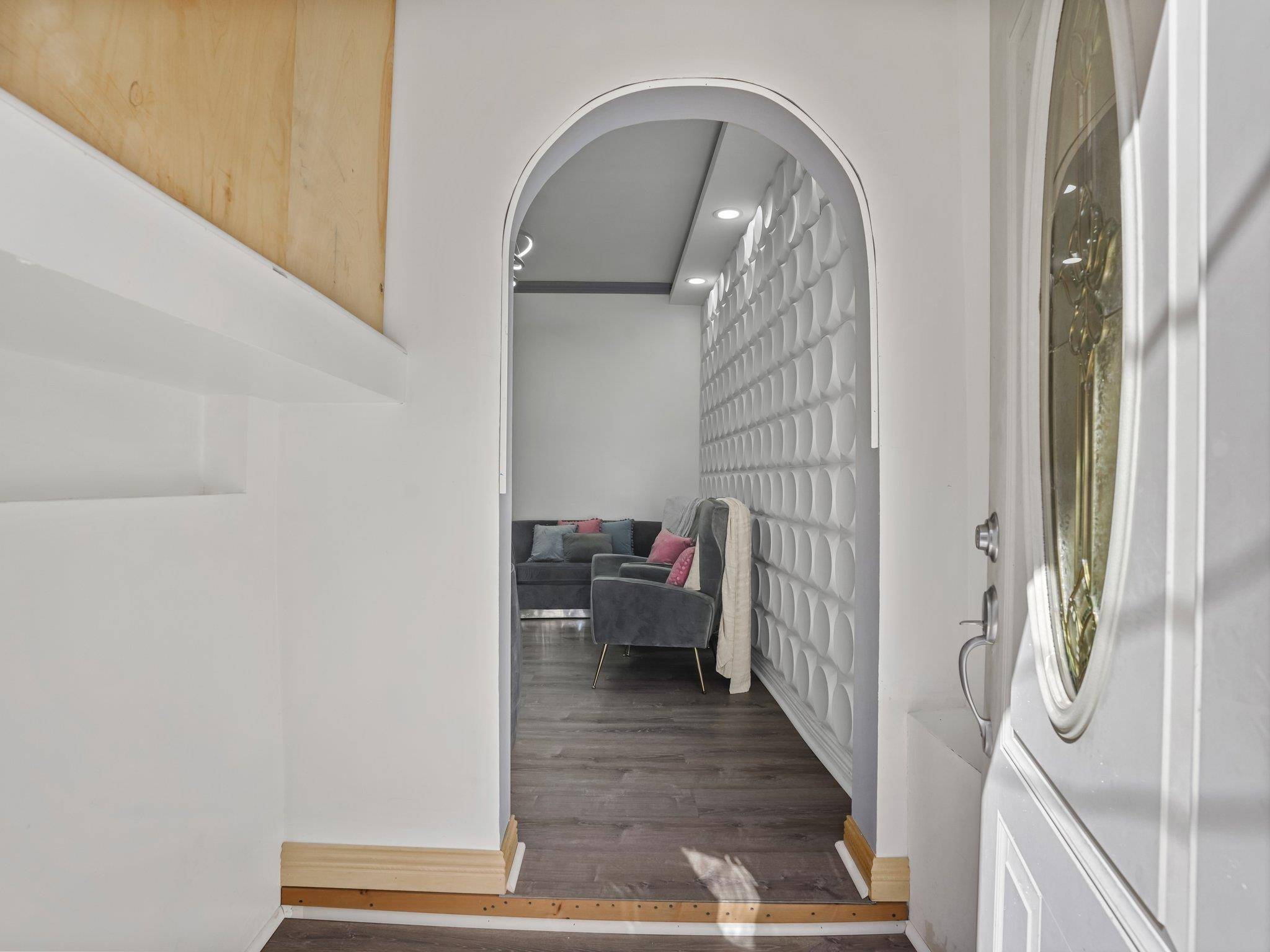 Corona, NY 11368,104-55 39th AVE