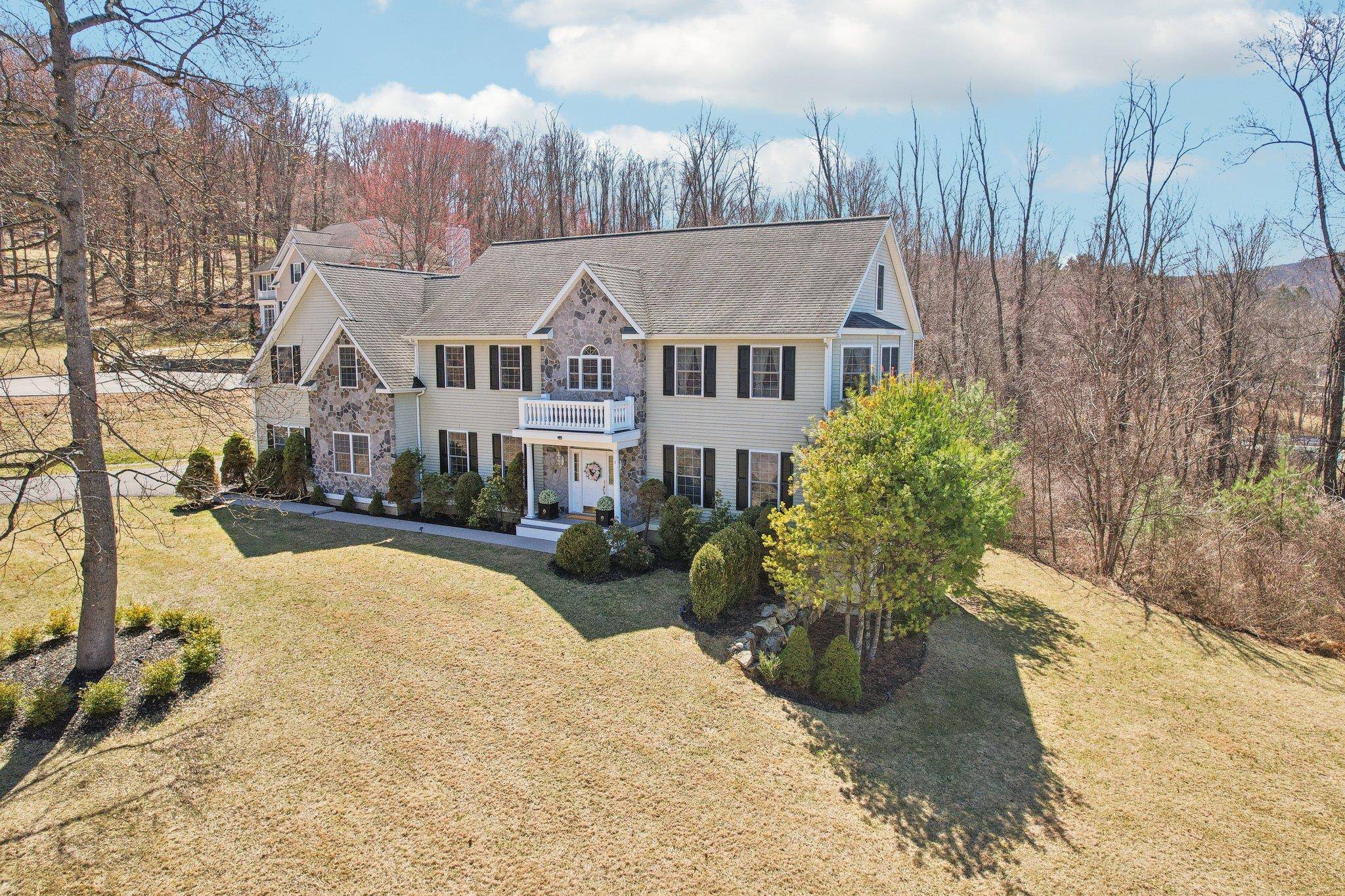 Hopewell Junction, NY 12533,4 Long Hill RD