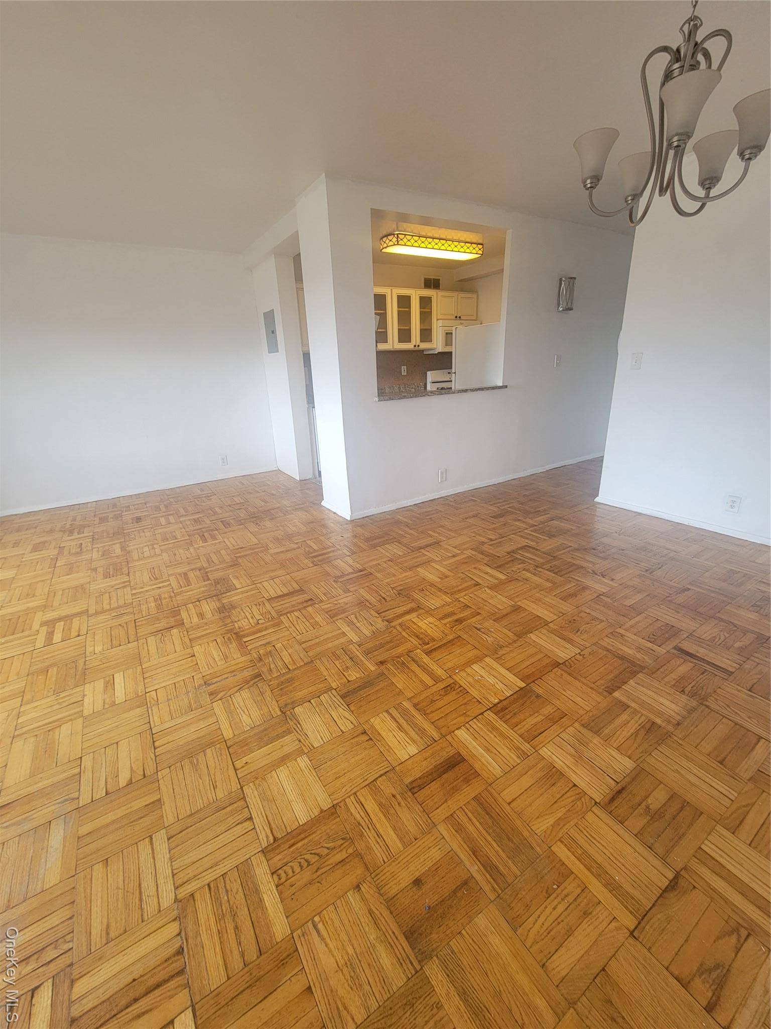 Bronx, NY 10468,6 Fordham hill OVAL #15F