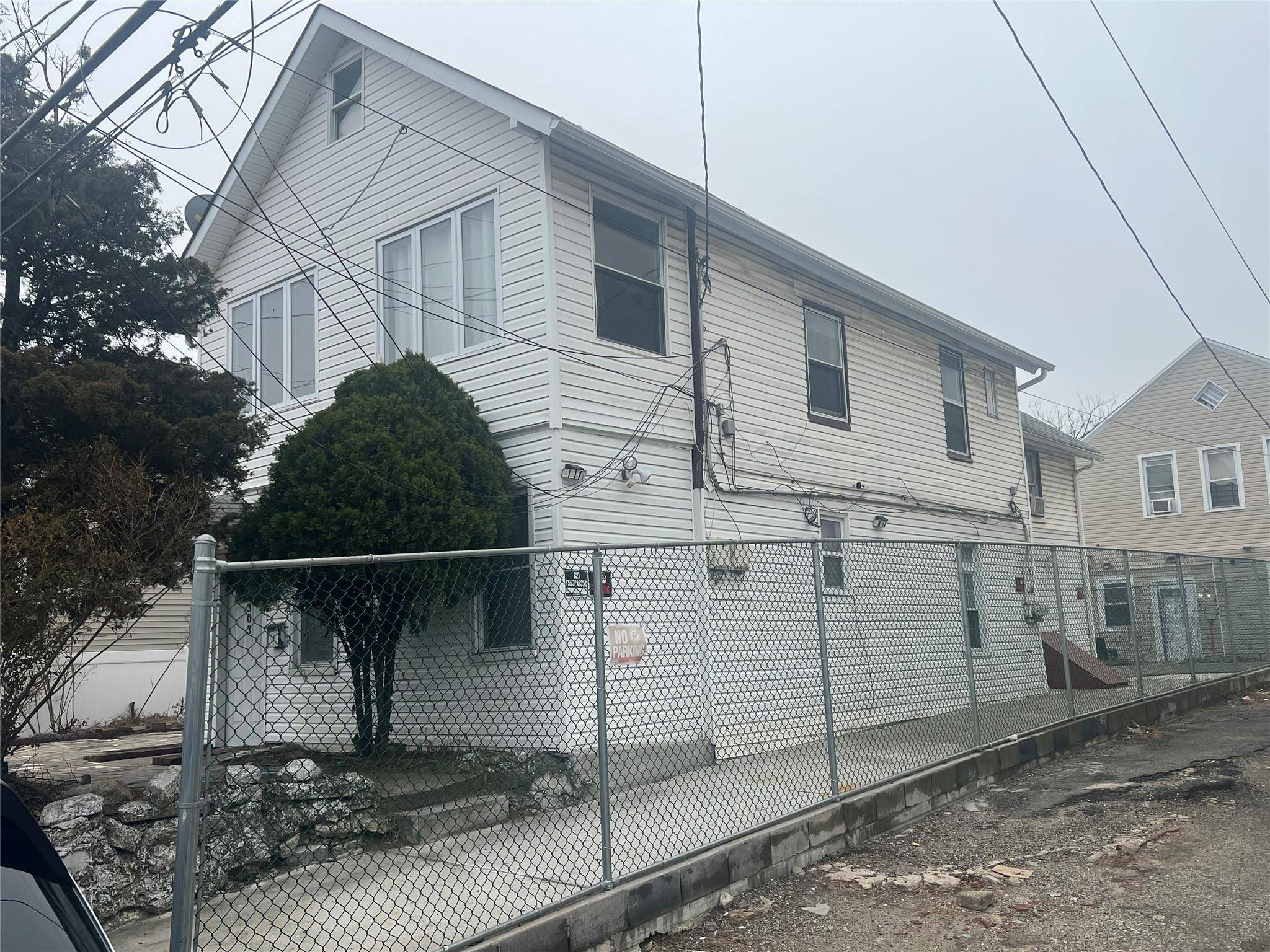 Rockaway Beach, NY 11693,303 Beach 84th ST