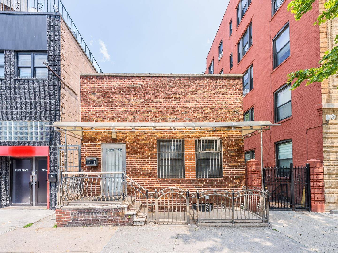 Long Island City, NY,34-09 37th AVE