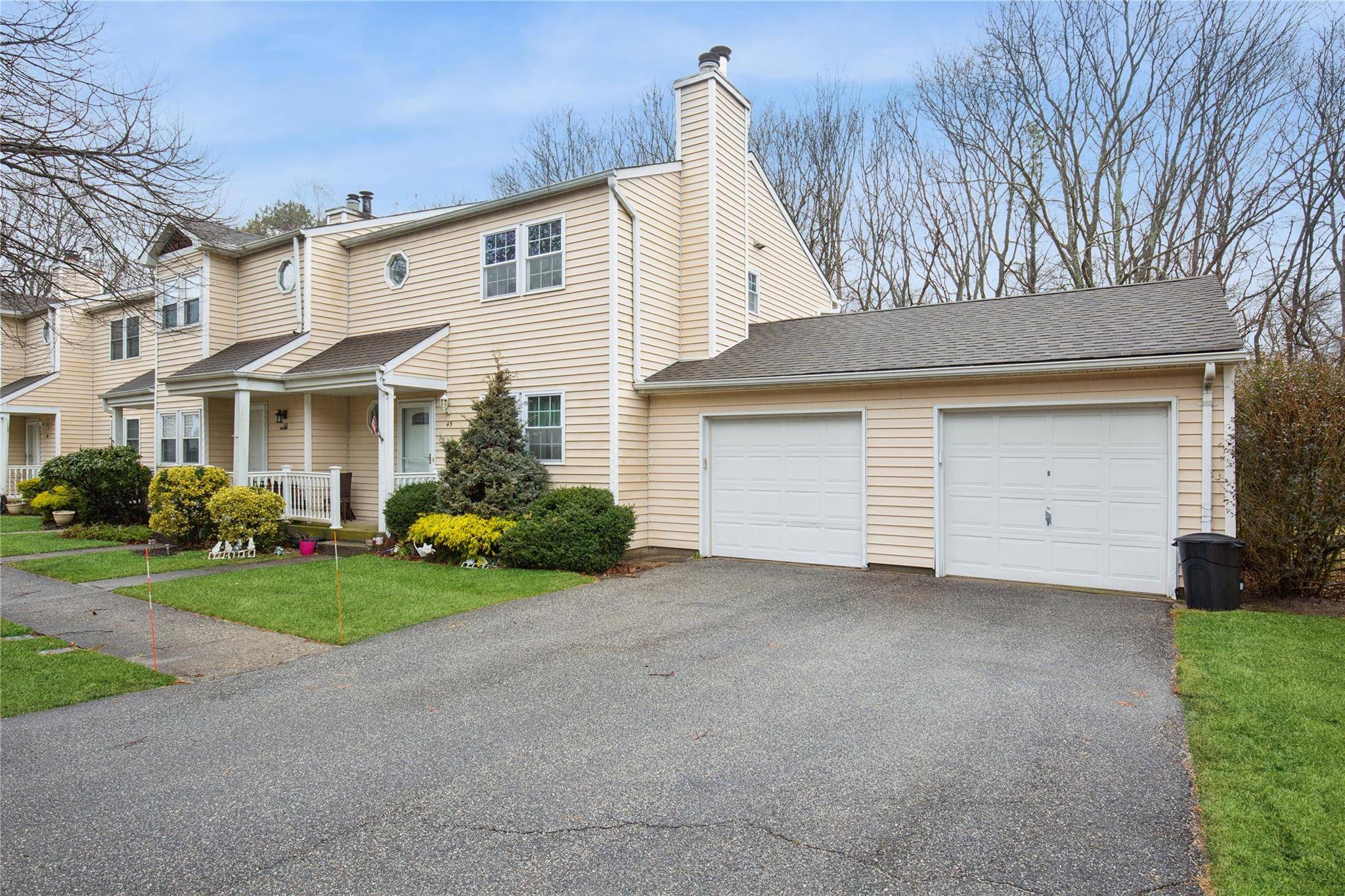 Yaphank, NY 11980,45 Hancock Commons