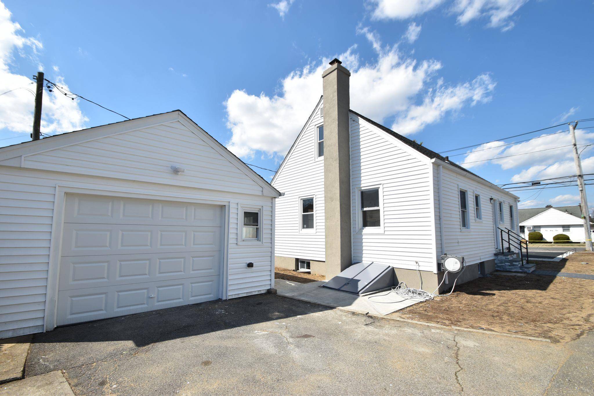 West Hempstead, NY 11552,461 Pinebrook AVE