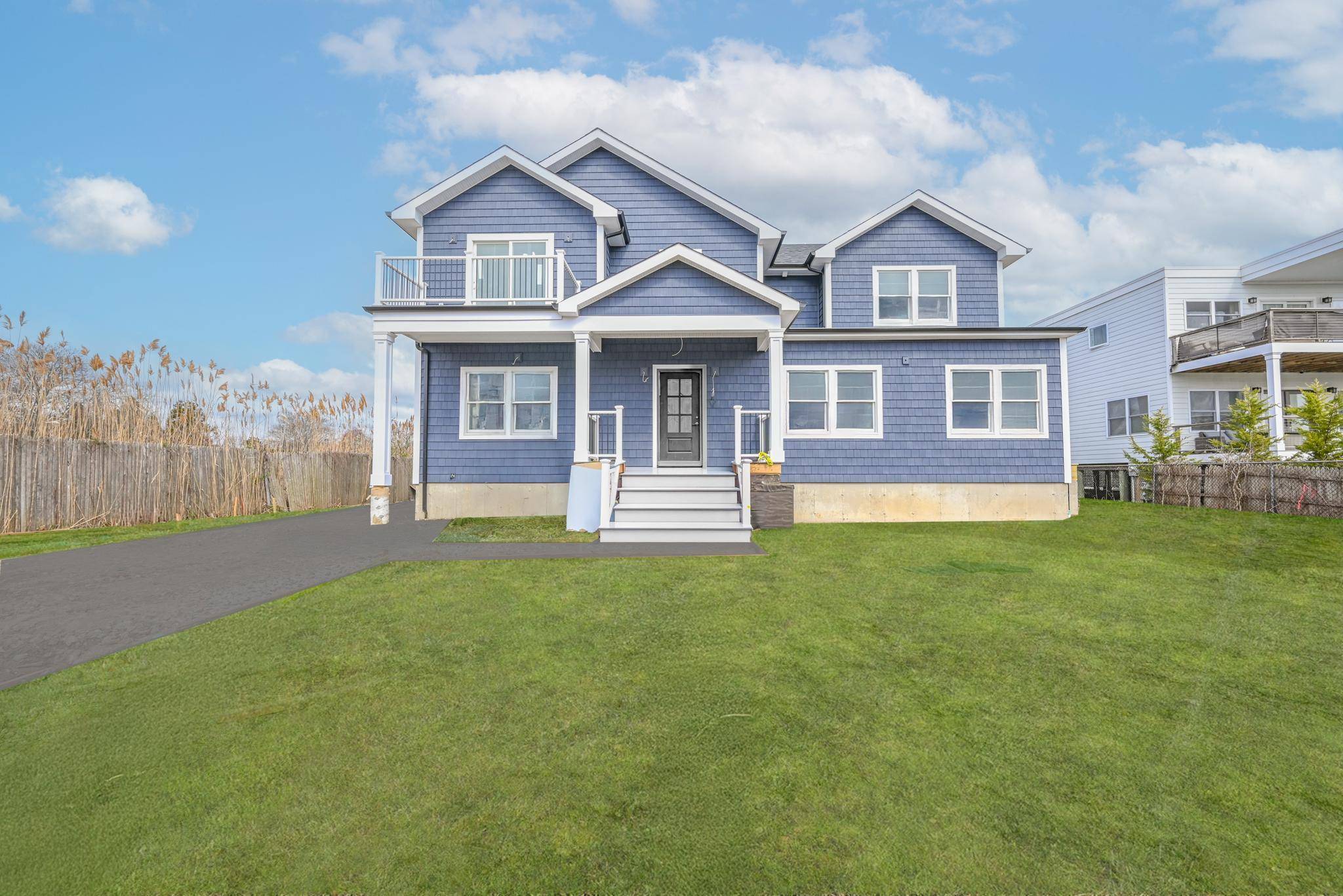 Bay Shore, NY 11706,7 S Bay AVE