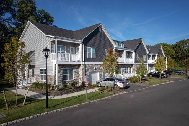 Selden, NY 11784,495 Middle Country RD #98