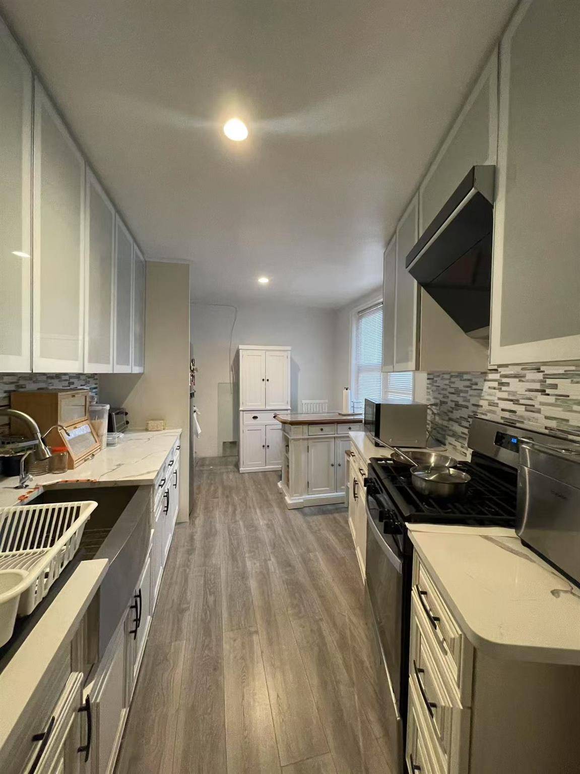 Jamaica, NY 11435,140-50 Burden CRES #4J