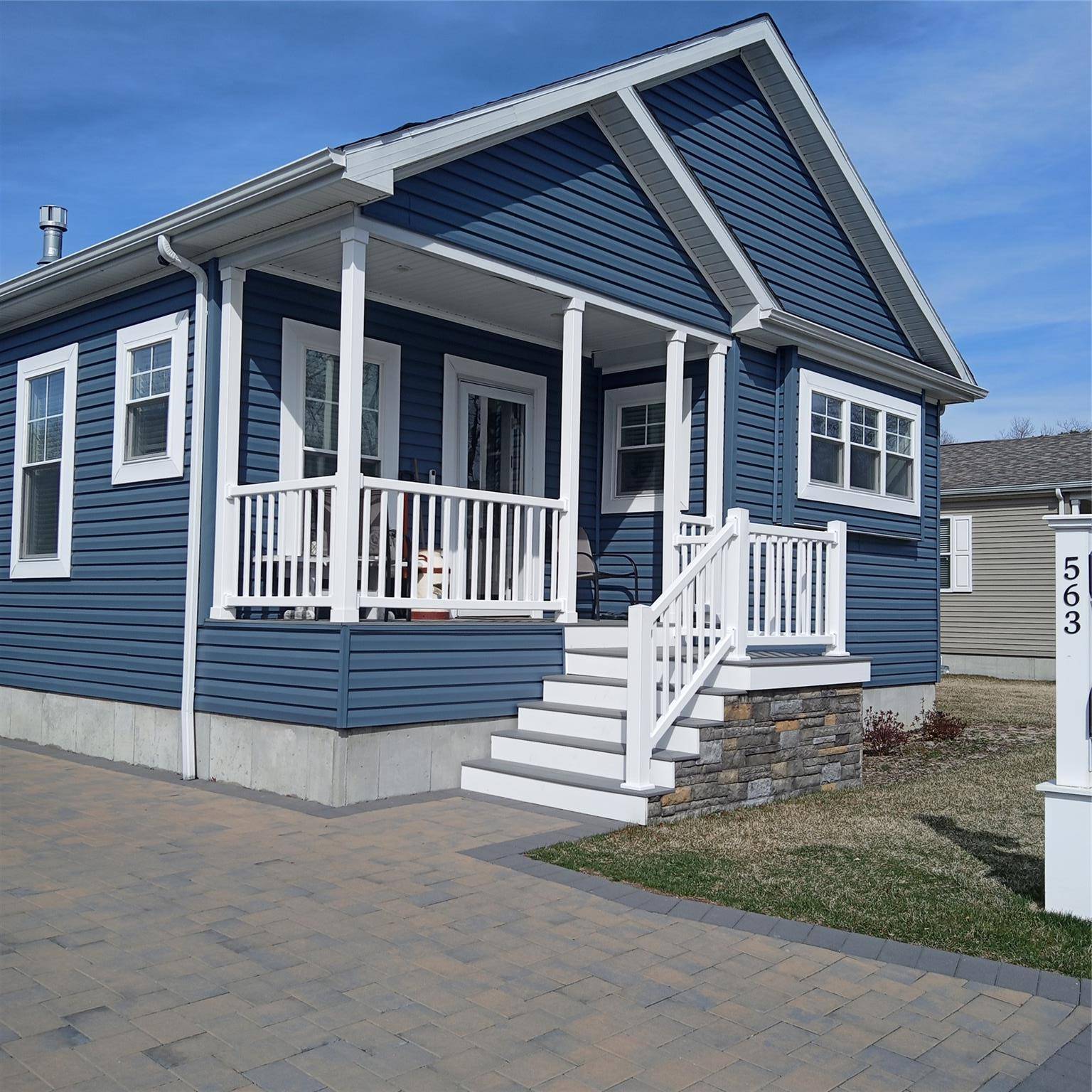 Riverhead, NY 11901,1661-563 OLD COUNTRY RD #563
