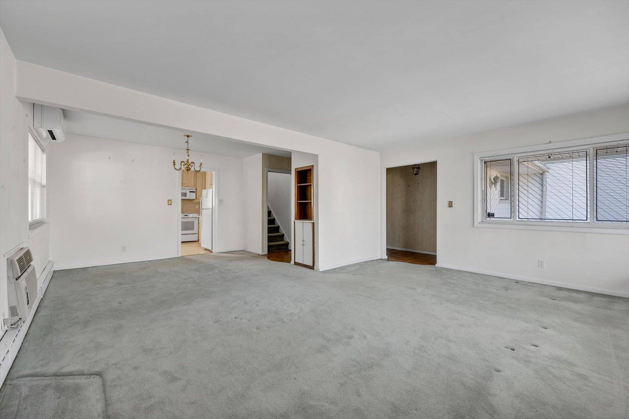 New Hyde Park, NY 11040,70 Joseph ST