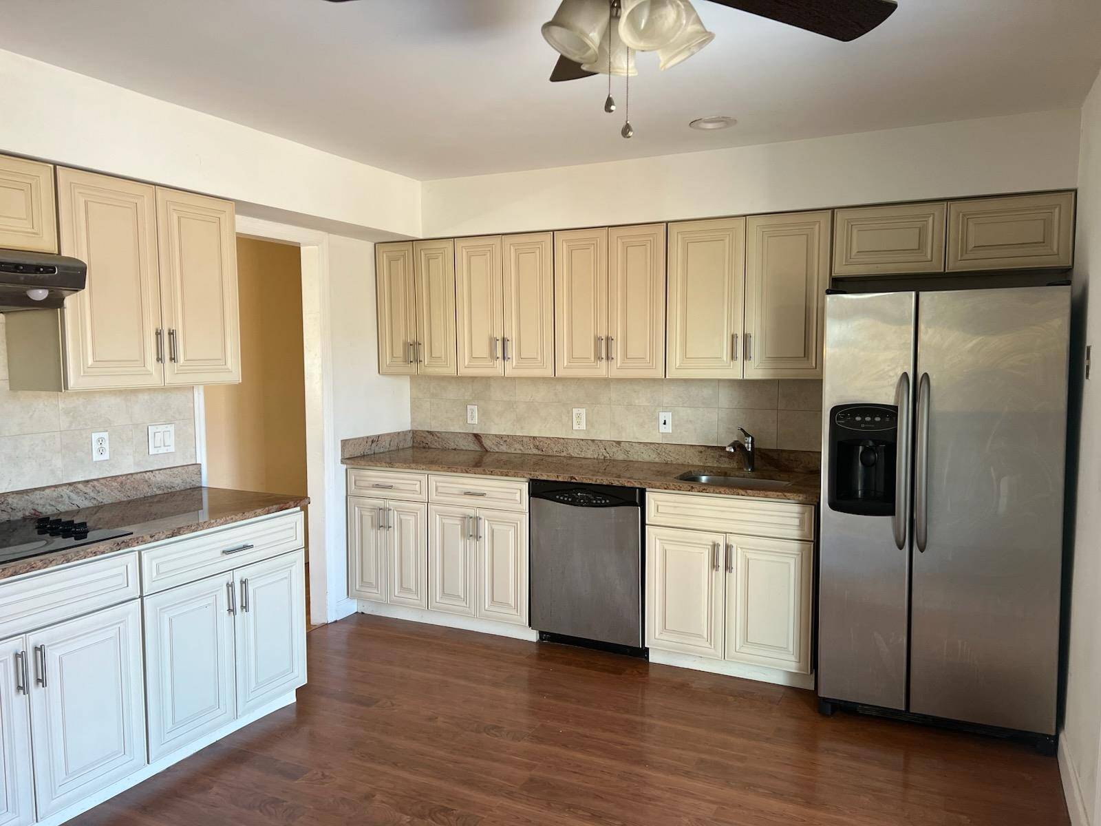 Middletown, NY 10940,12 Briarwood DR