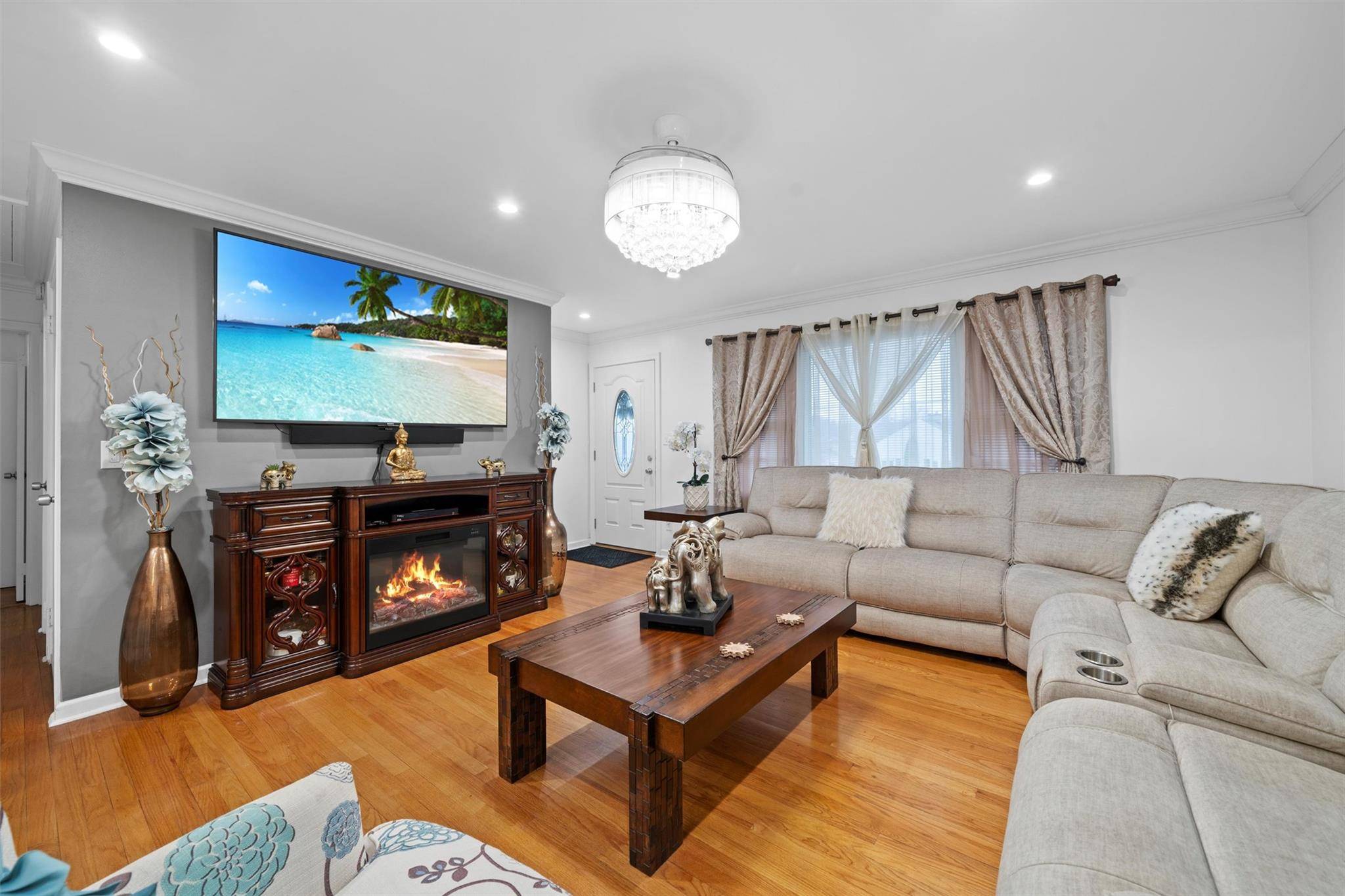 Middletown, NY 10940,16 Robertson DR