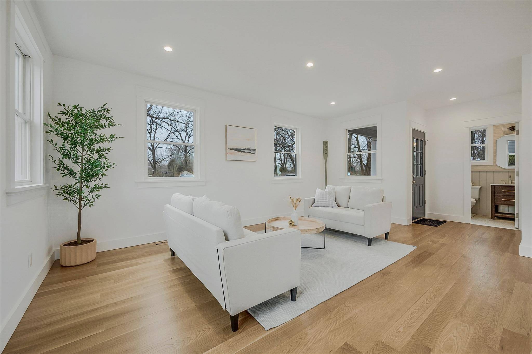Greenport, NY 11944,550 Madison Avenue