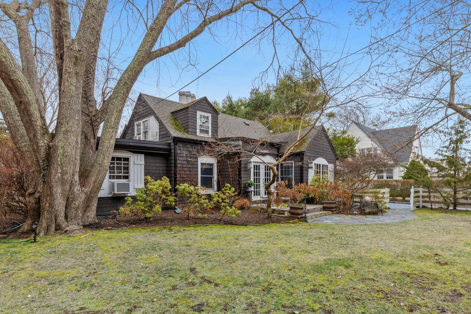 Remsenburg, NY 11960,38 Halsey RD