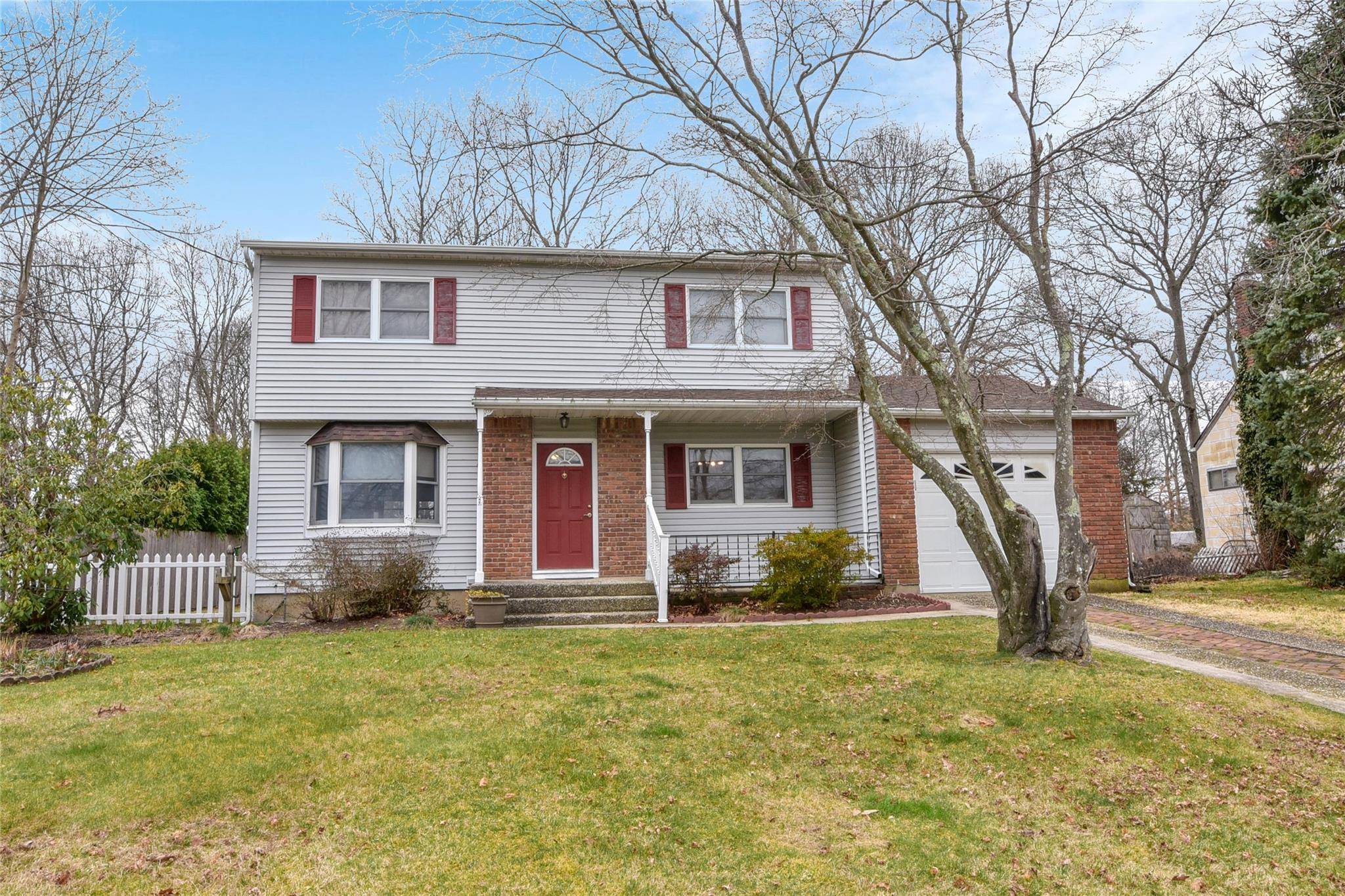 Port Jefferson Station, NY 11776,56 Colony RD