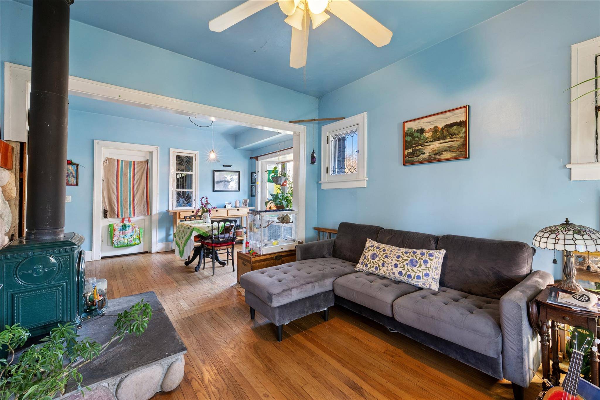 Huntington Station, NY 11746,51 W 19th ST