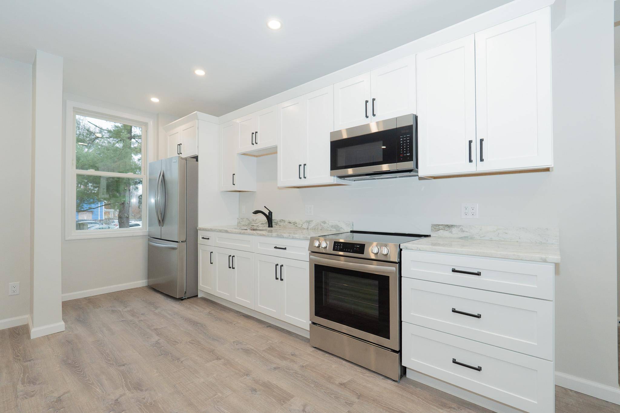 New Windsor, NY 12553,220 Walsh AVE #2
