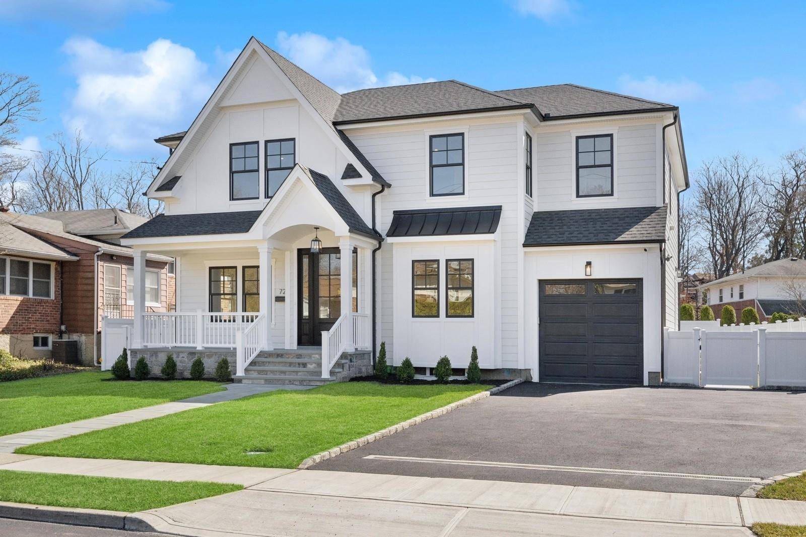 Roslyn Heights, NY 11577,72 Gilmar LN