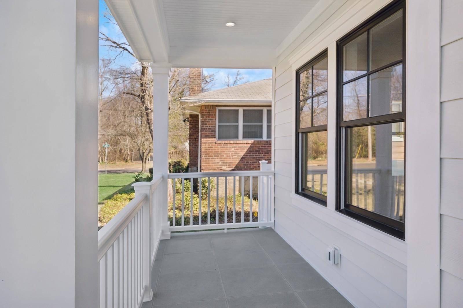 Roslyn Heights, NY 11577,72 Gilmar LN