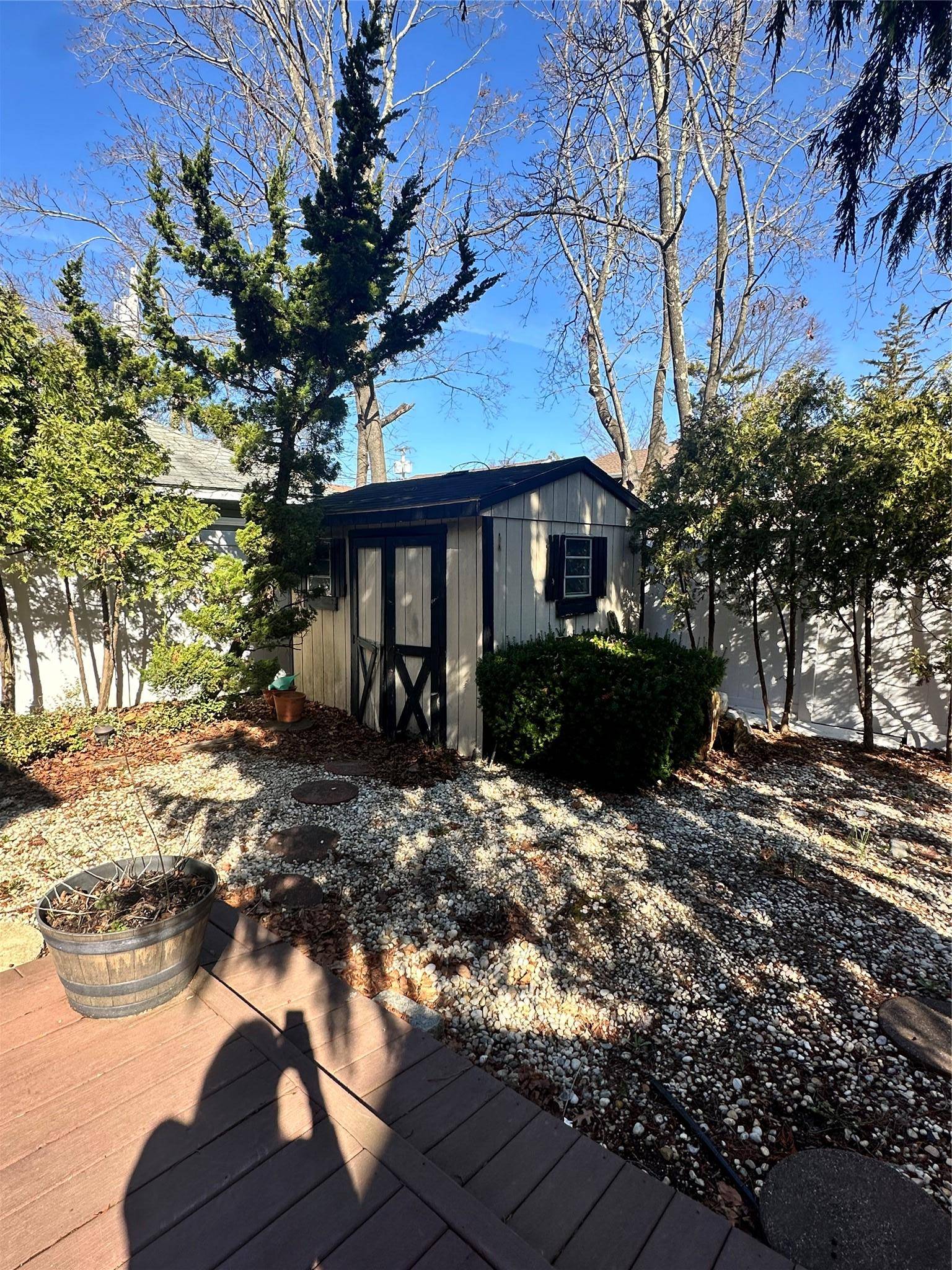 Woodmere, NY 11598,122 Finucane PL