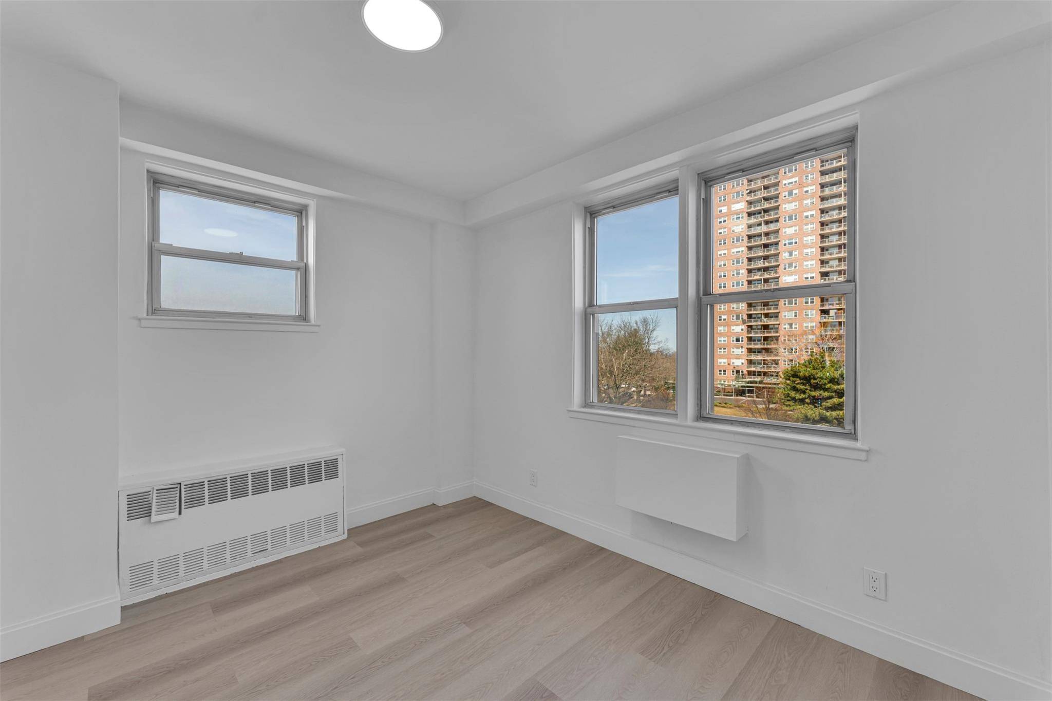 Bronx, NY 10471,5700 Arlington AVE #6V