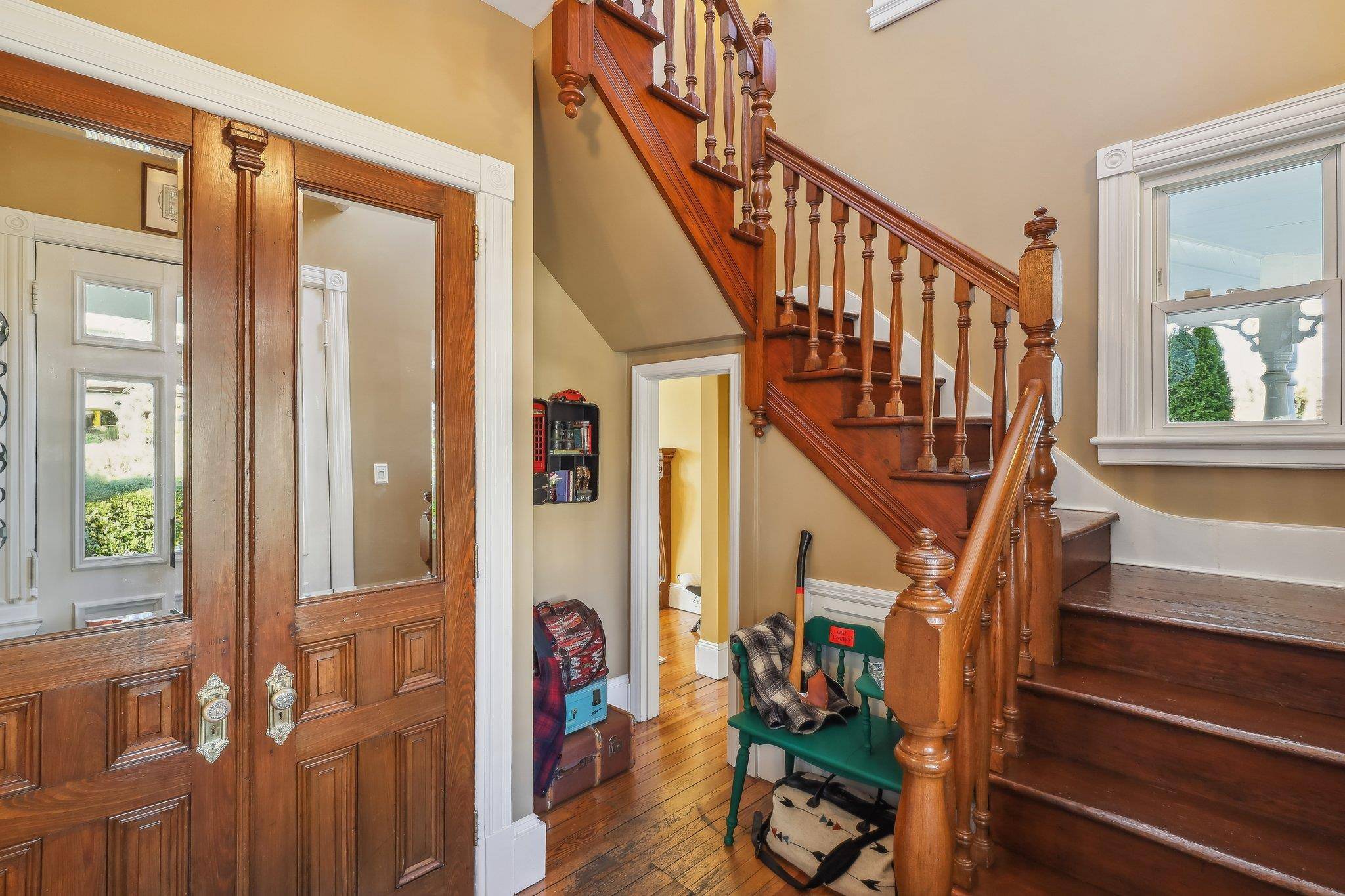 Sea Cliff, NY 11579,203 8th AVE