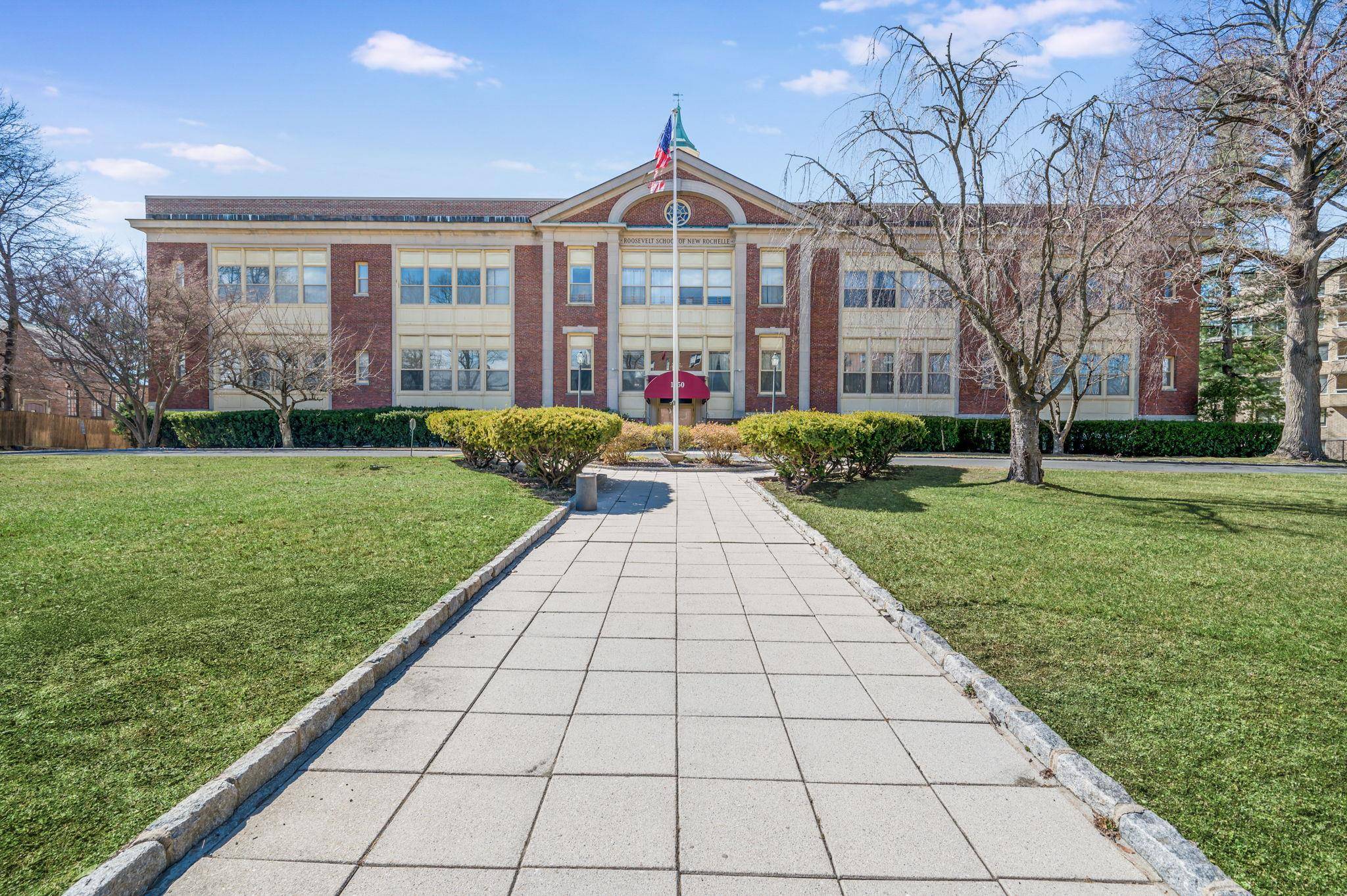 New Rochelle, NY 10804,1250 North AVE #110