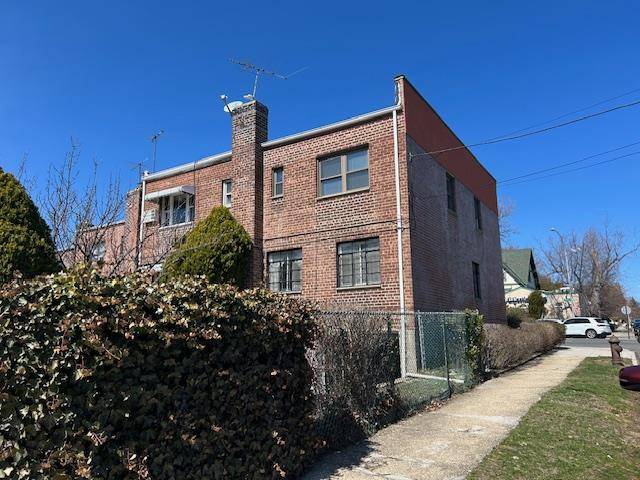 Flushing, NY 11358,167-26 Northern Blvd