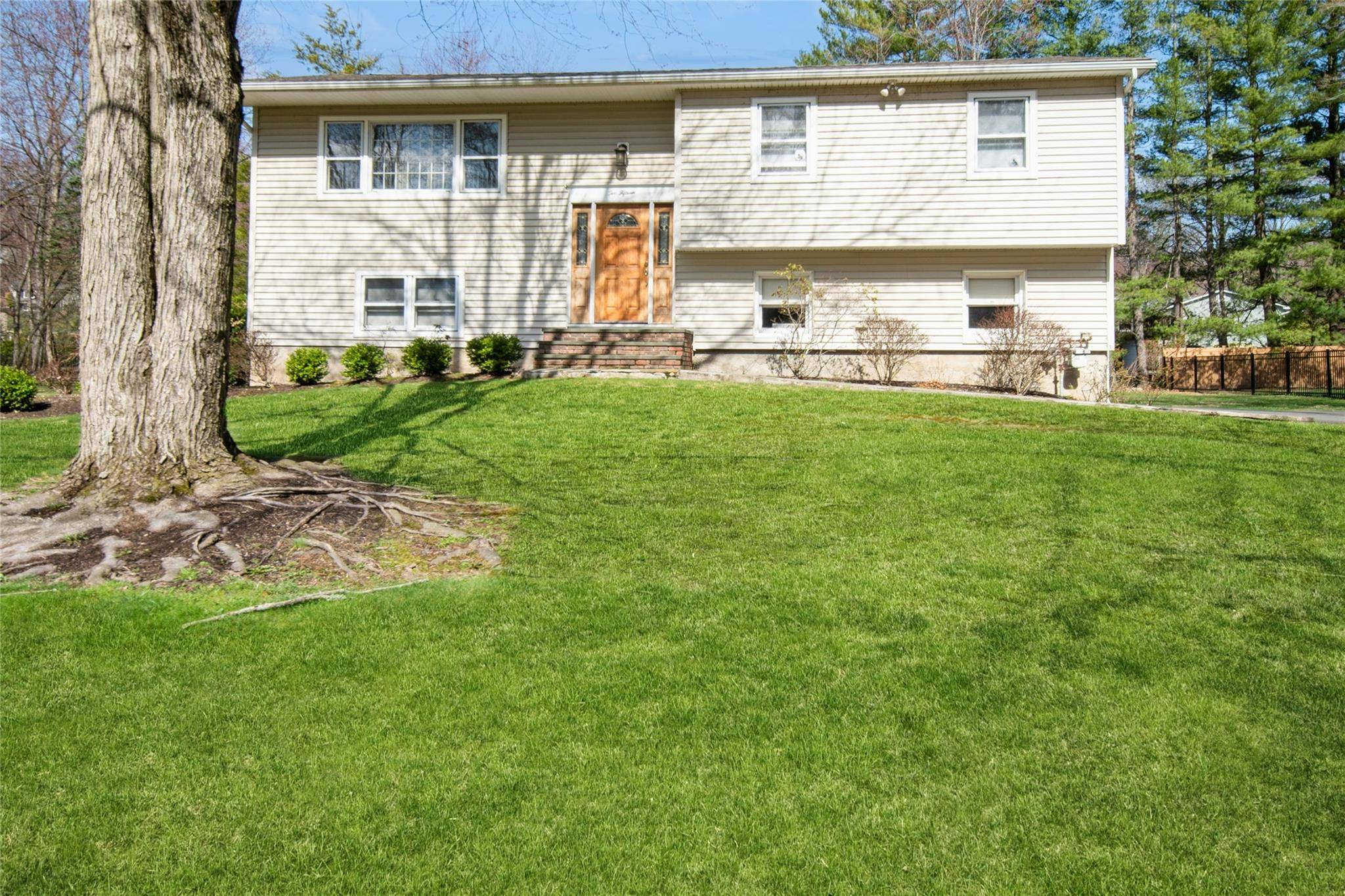 New City, NY 10956,215 Long Clove RD