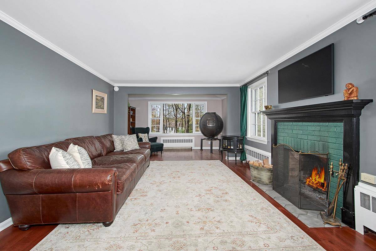 Chappaqua, NY 10514,326 Millwood RD