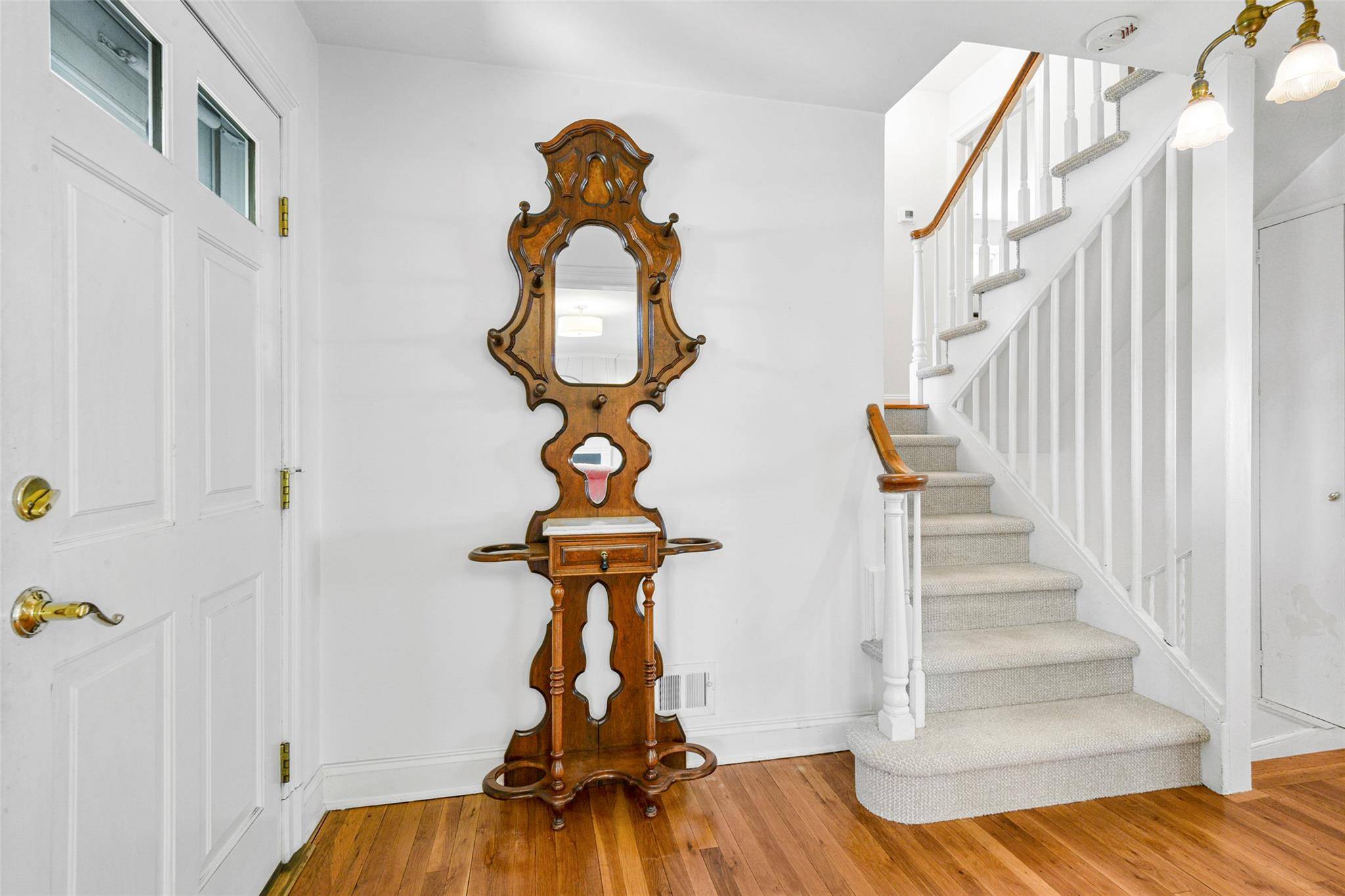 Mamaroneck, NY 10543,850 Soundview DR