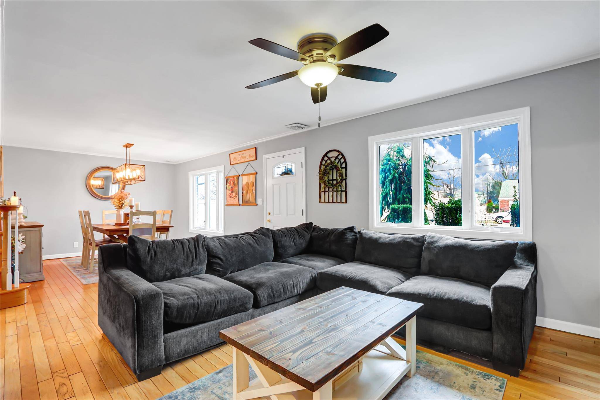 Farmingdale, NY 11735,7 Birch CT