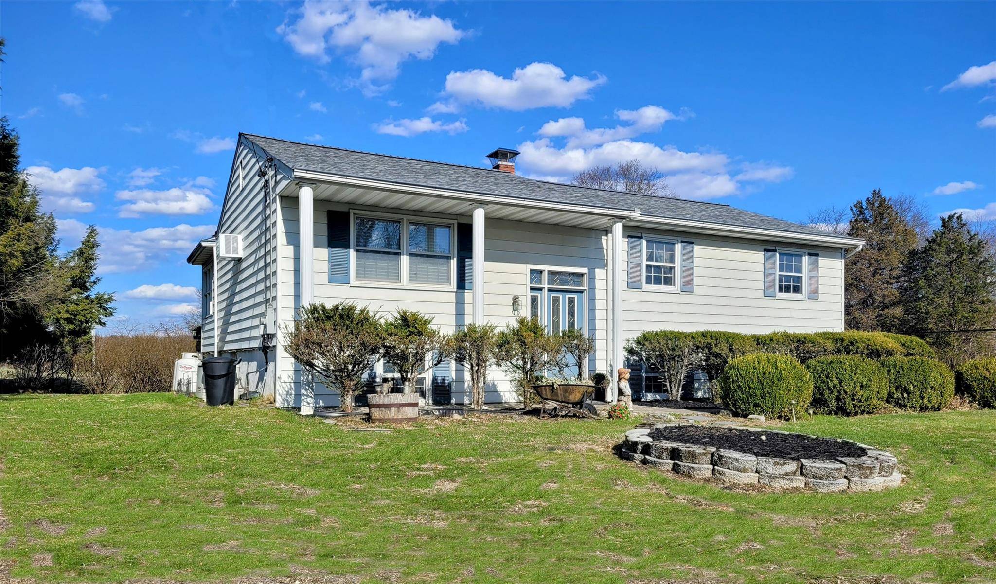 Wappingers Falls, NY 12590,2 Daisy LN