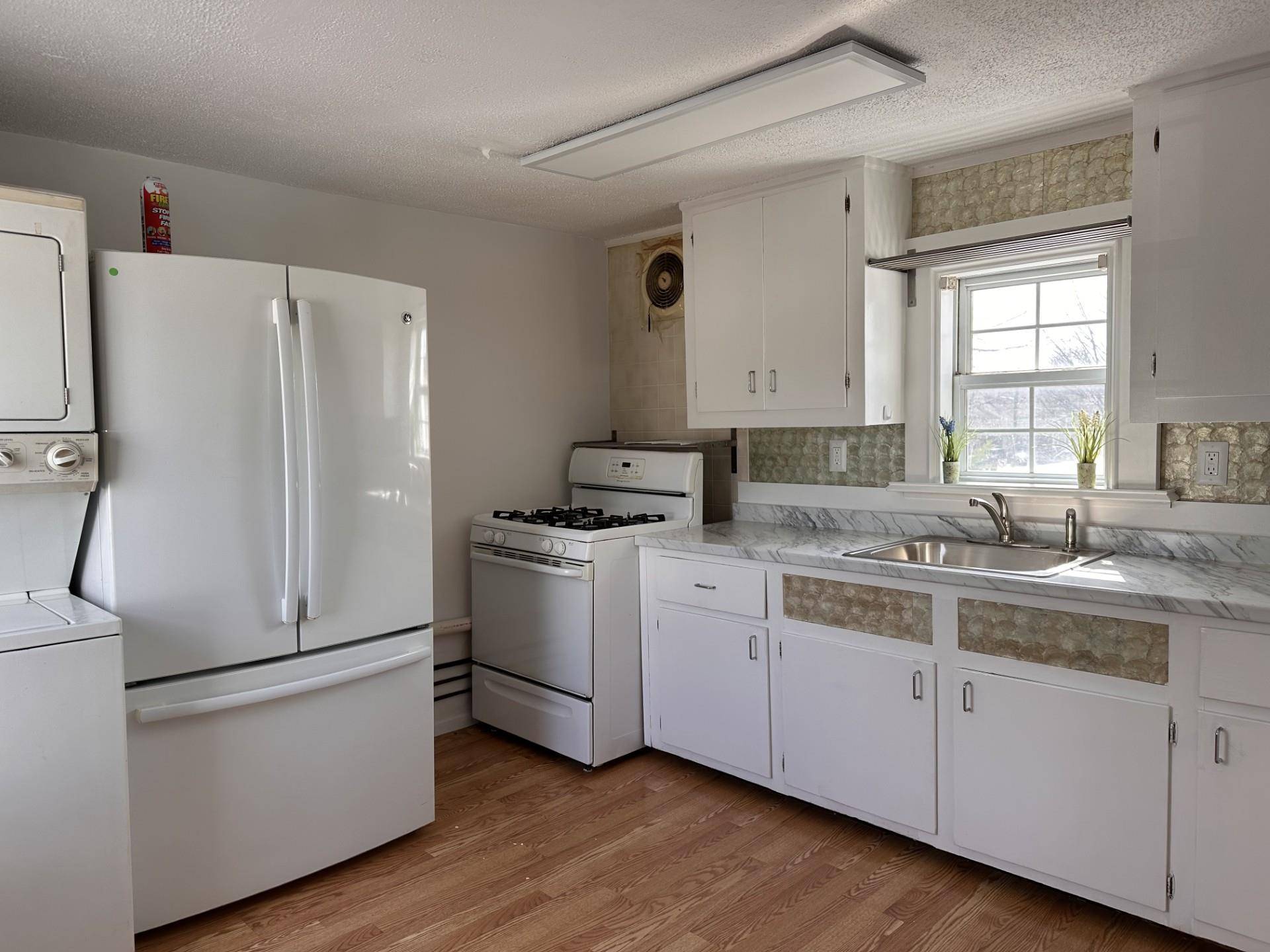 Valley Stream, NY 11580,25 Fletcher AVE