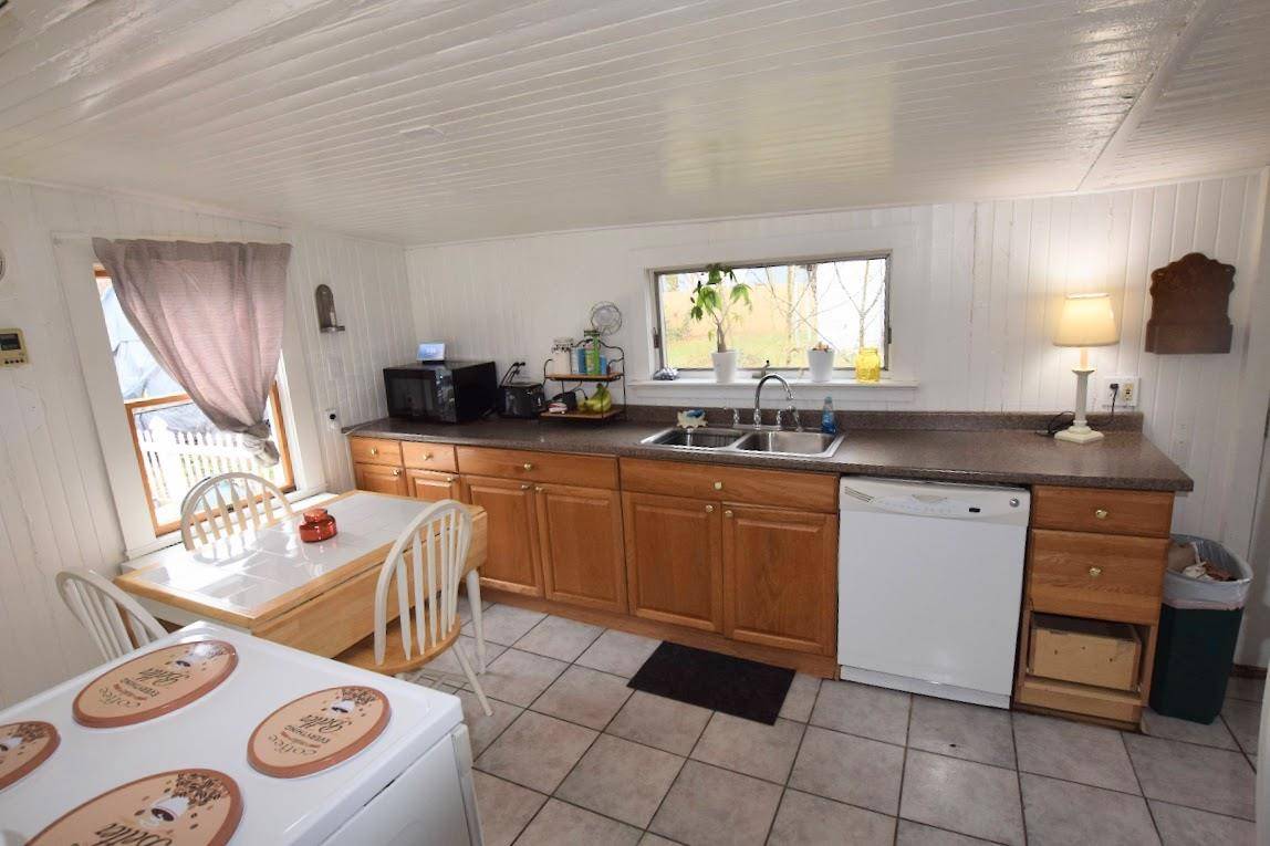 Bellport Village, NY 11713,35 Station RD