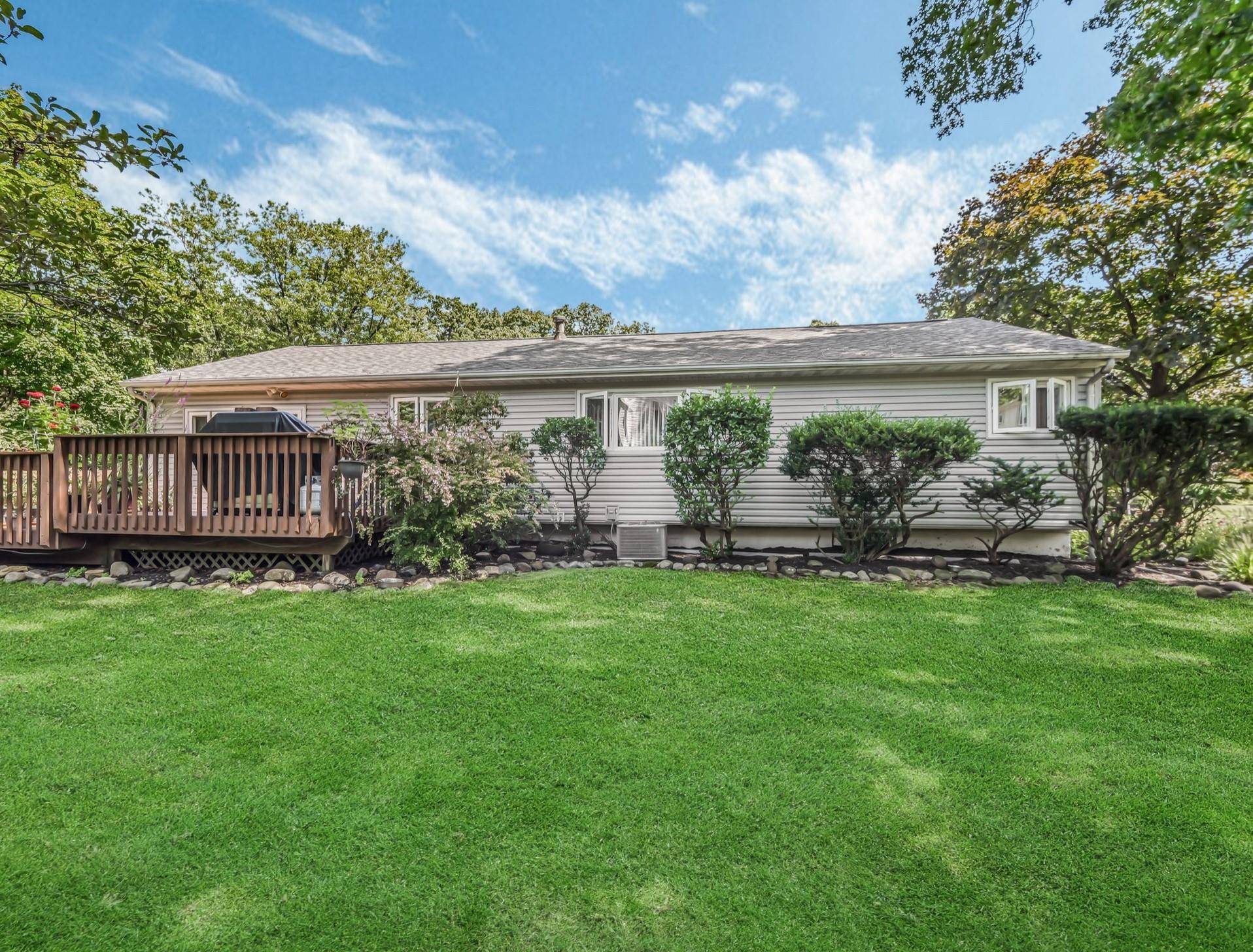 Nanuet, NY 10954,7 Park LN