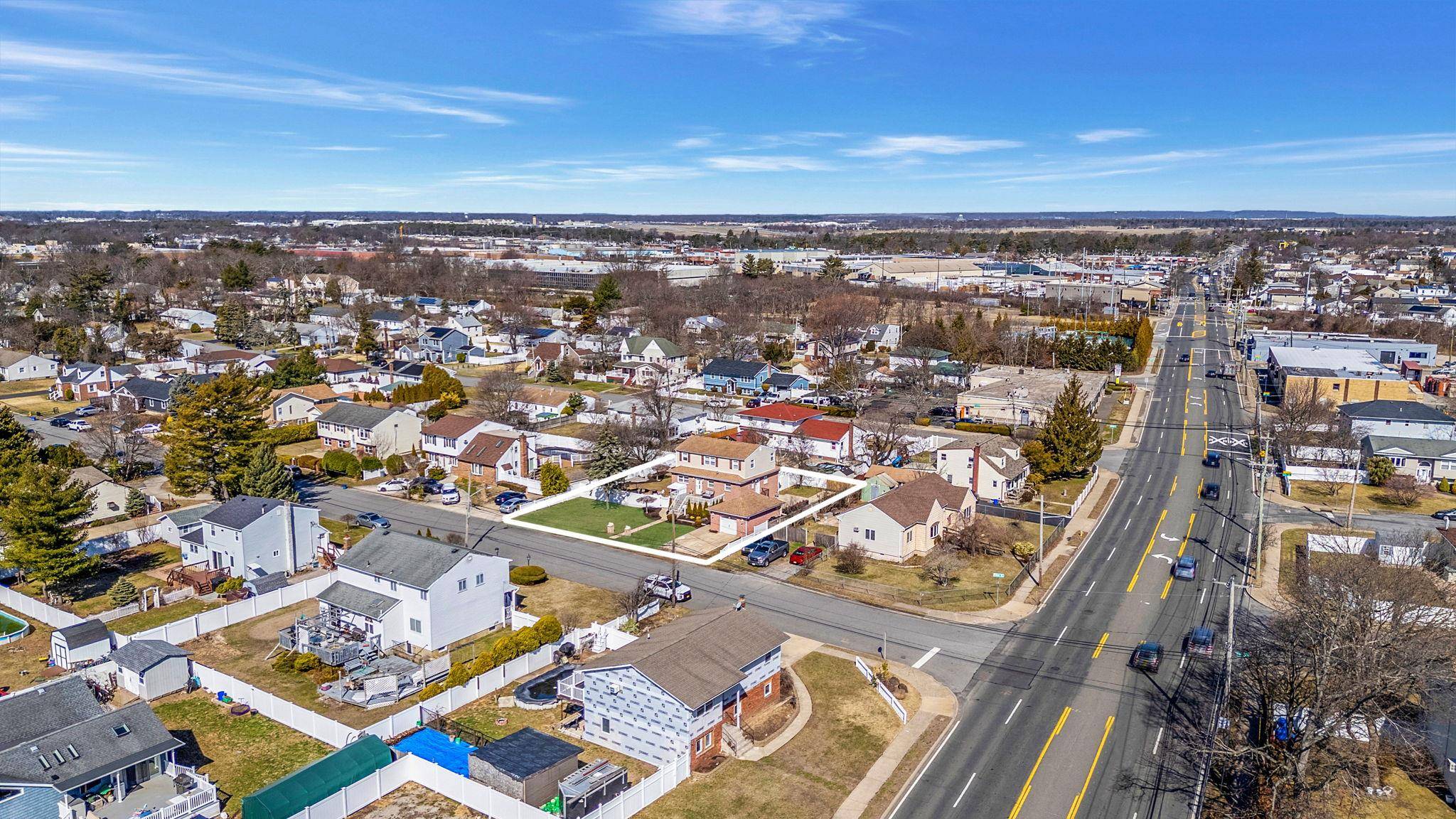 Lindenhurst, NY 11757,9 Paine ST