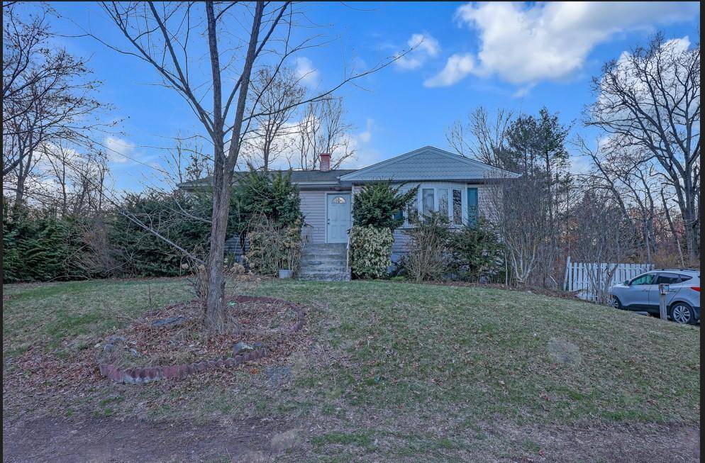 Spring Valley, NY 10977,9 Northbrook RD
