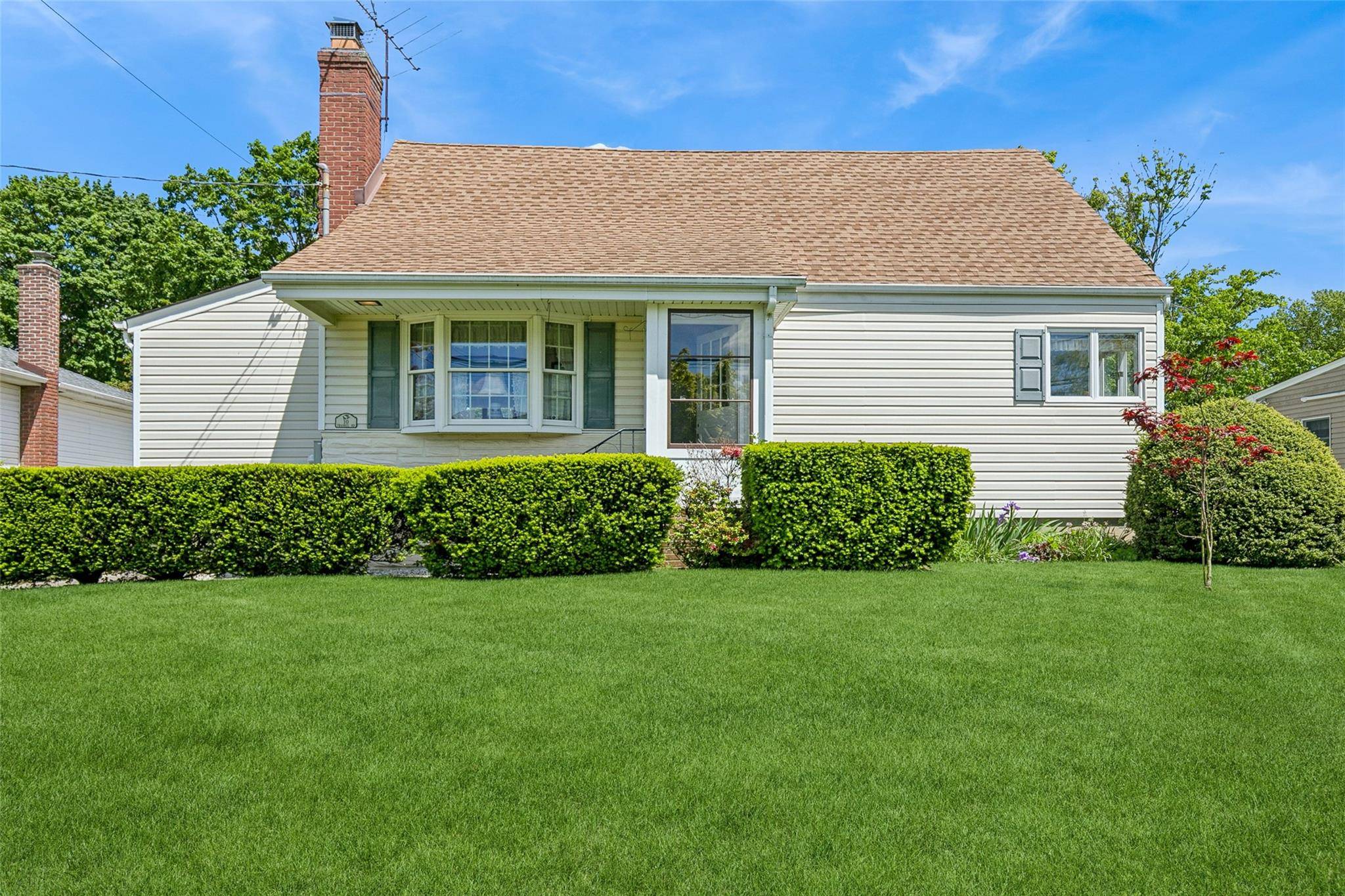 Massapequa, NY 11758,10 Frankel RD