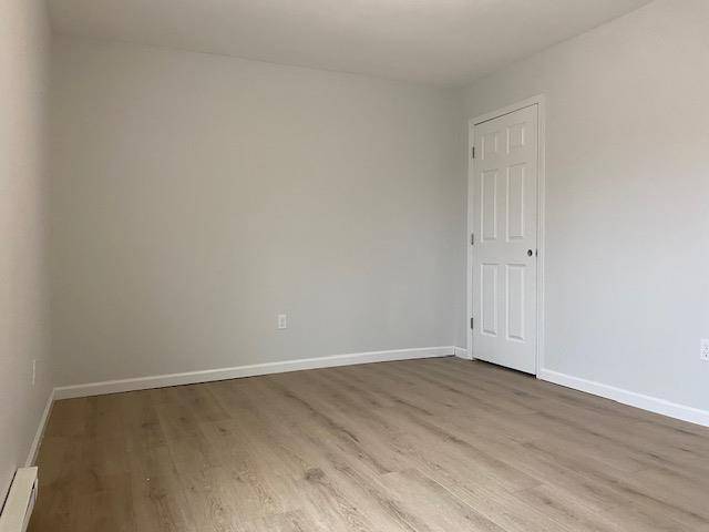 Hyde Park, NY 12538,960 Violet AVE #1