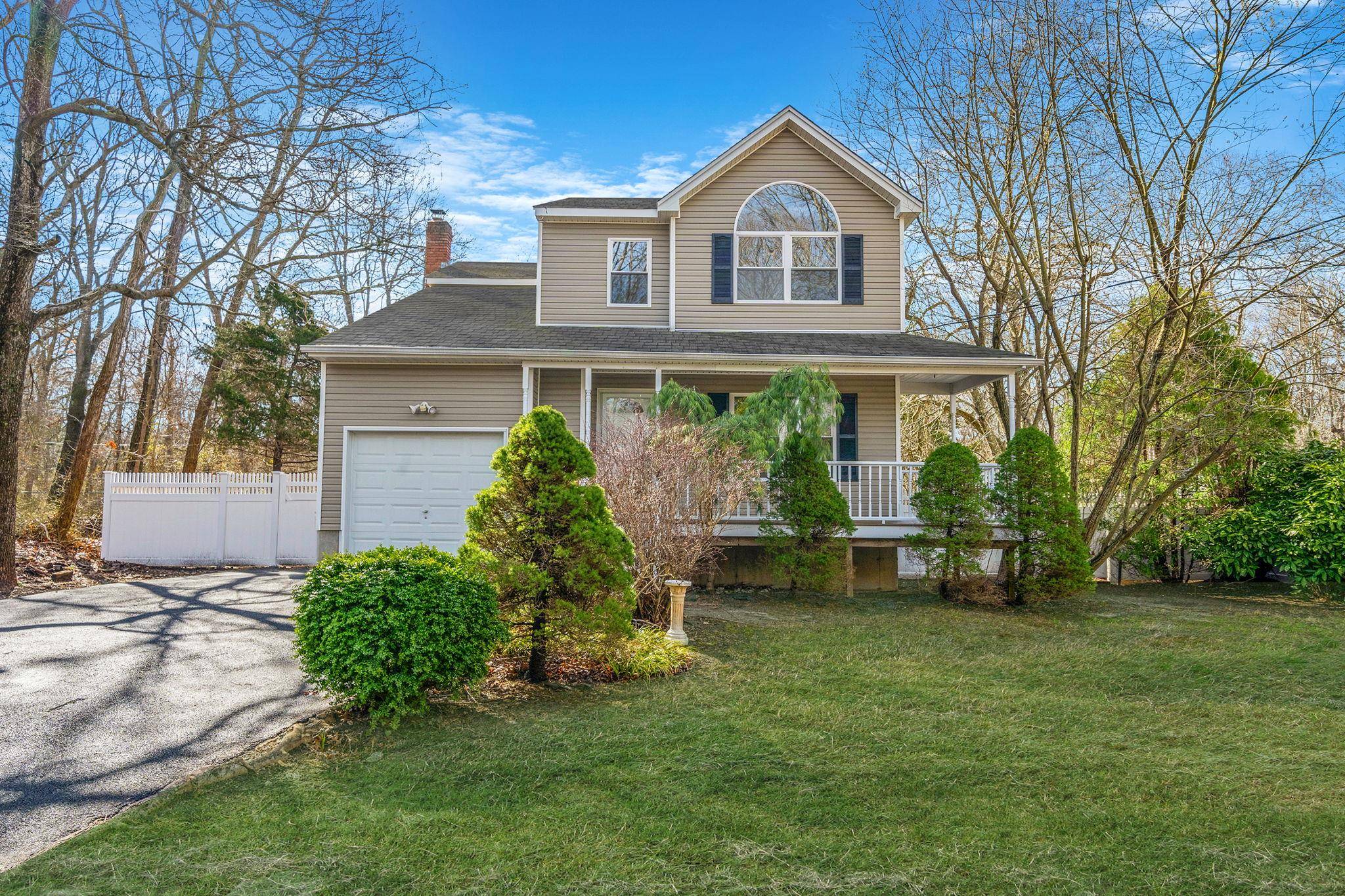 Mastic Beach, NY 11951,30 Washington AVE