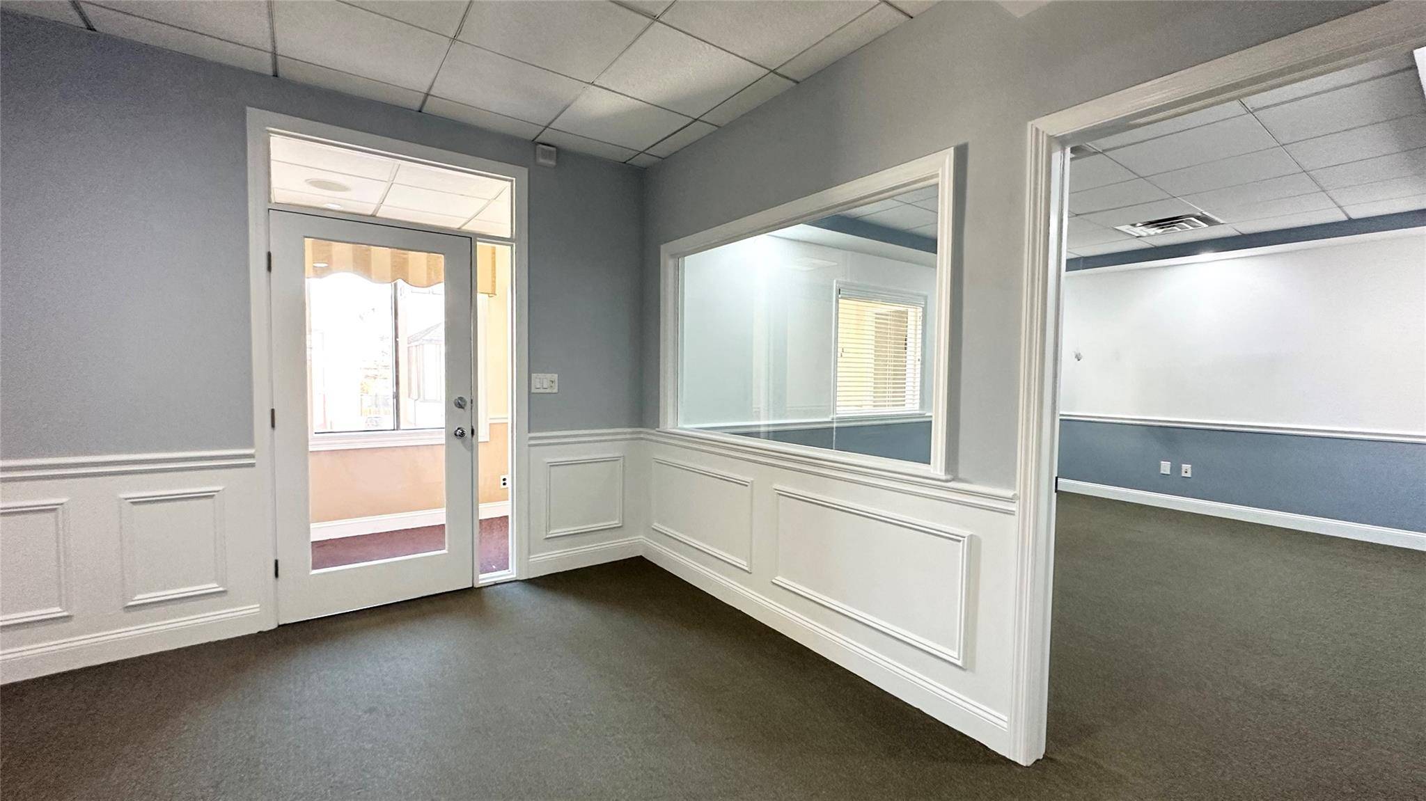 Oyster Bay, NY 11771,111 South ST #240-4