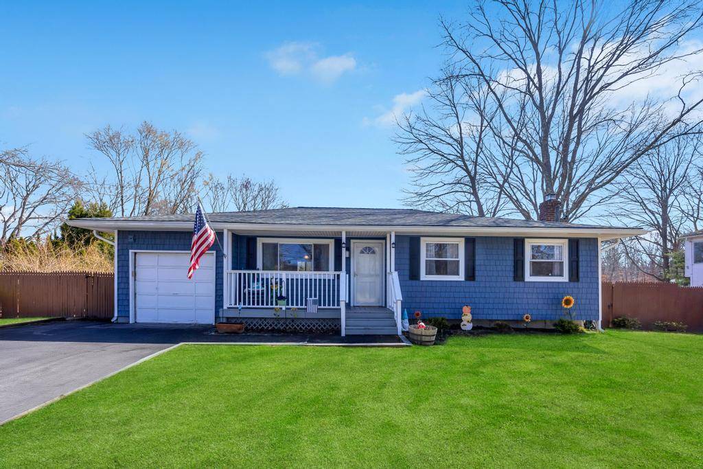Mastic, NY 11950,15 Abbott AVE