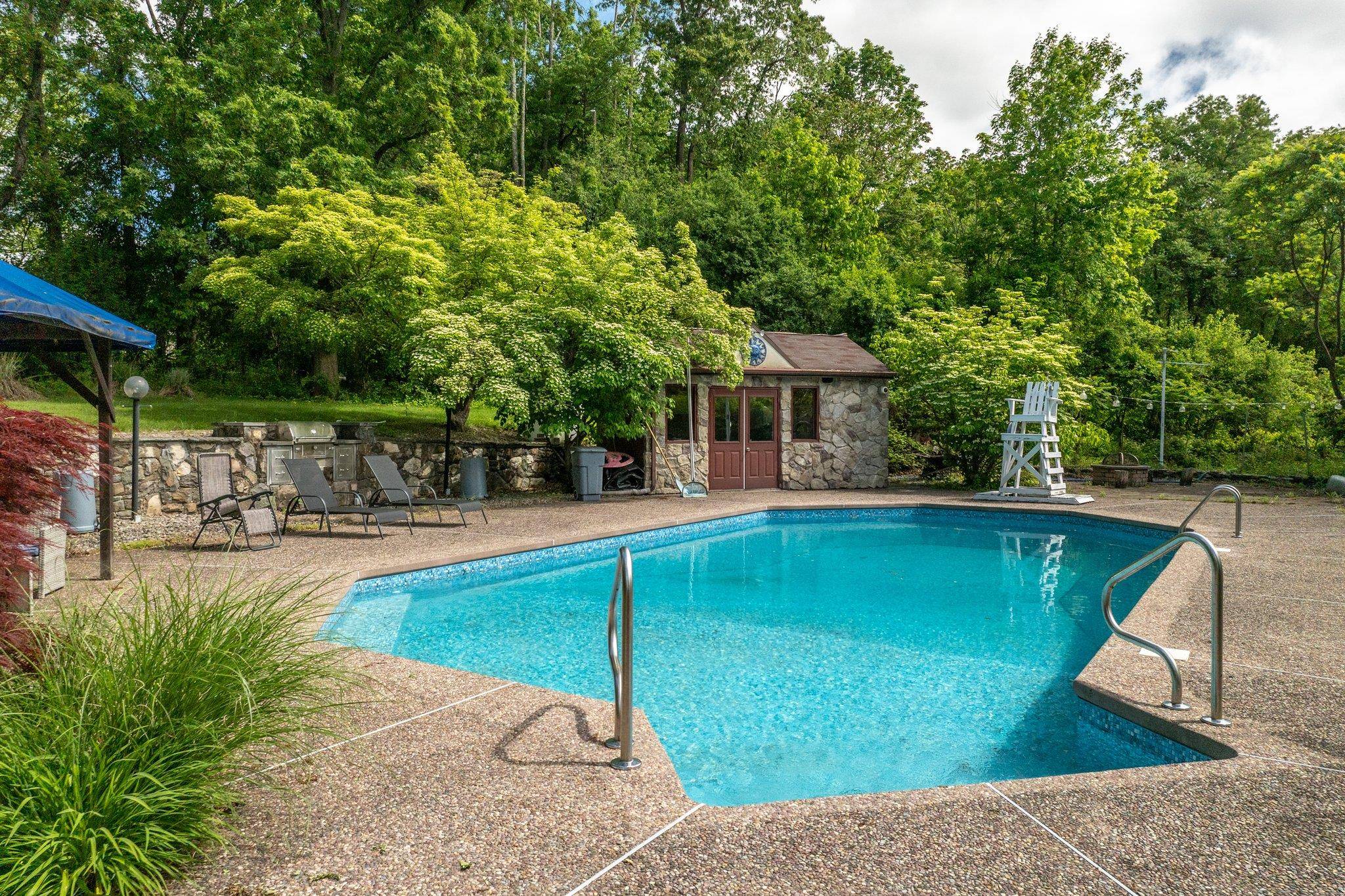 Florida, NY 10921,23 Fox RD