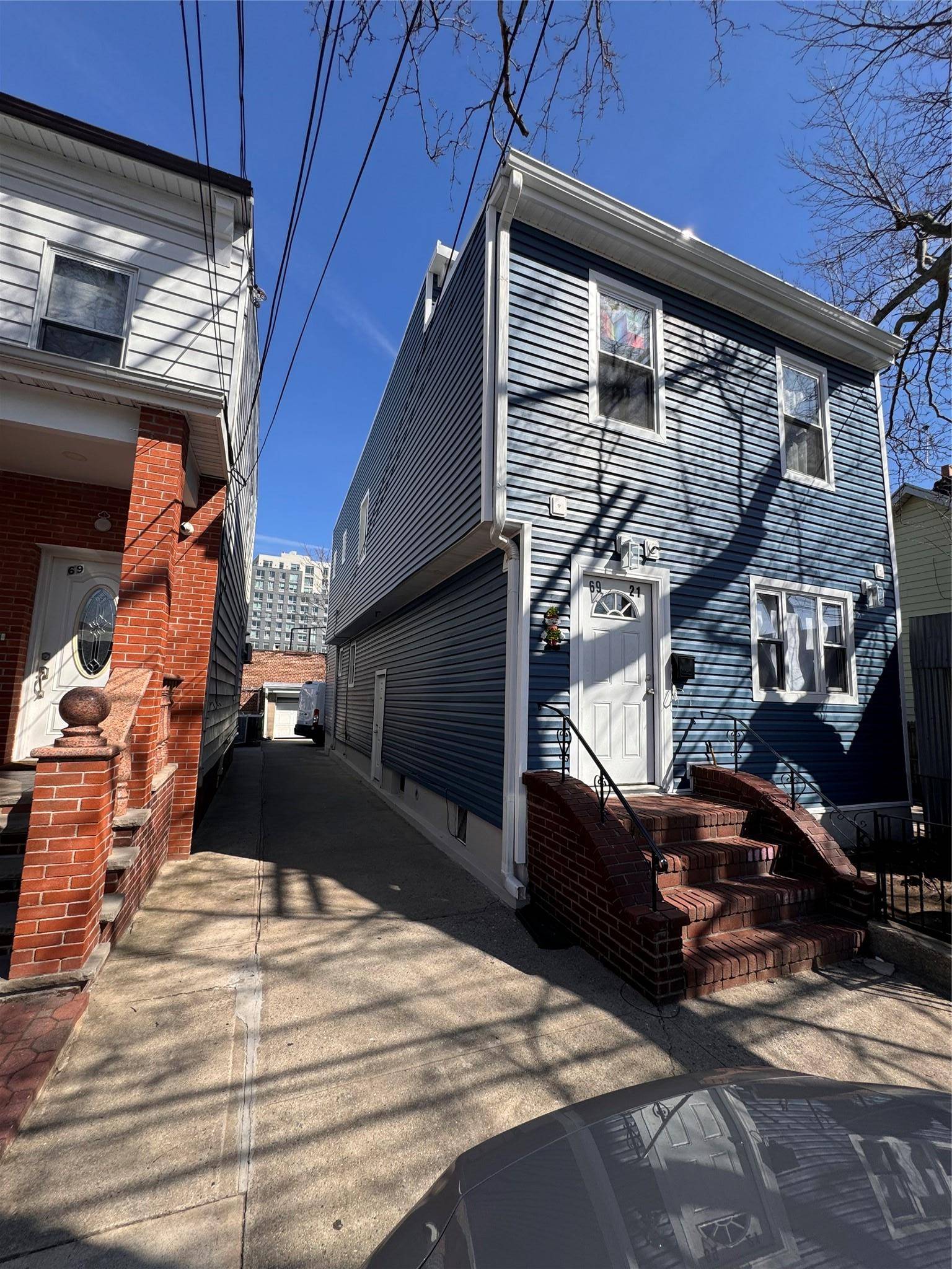 Woodside, NY 11377,6921 49th AVE