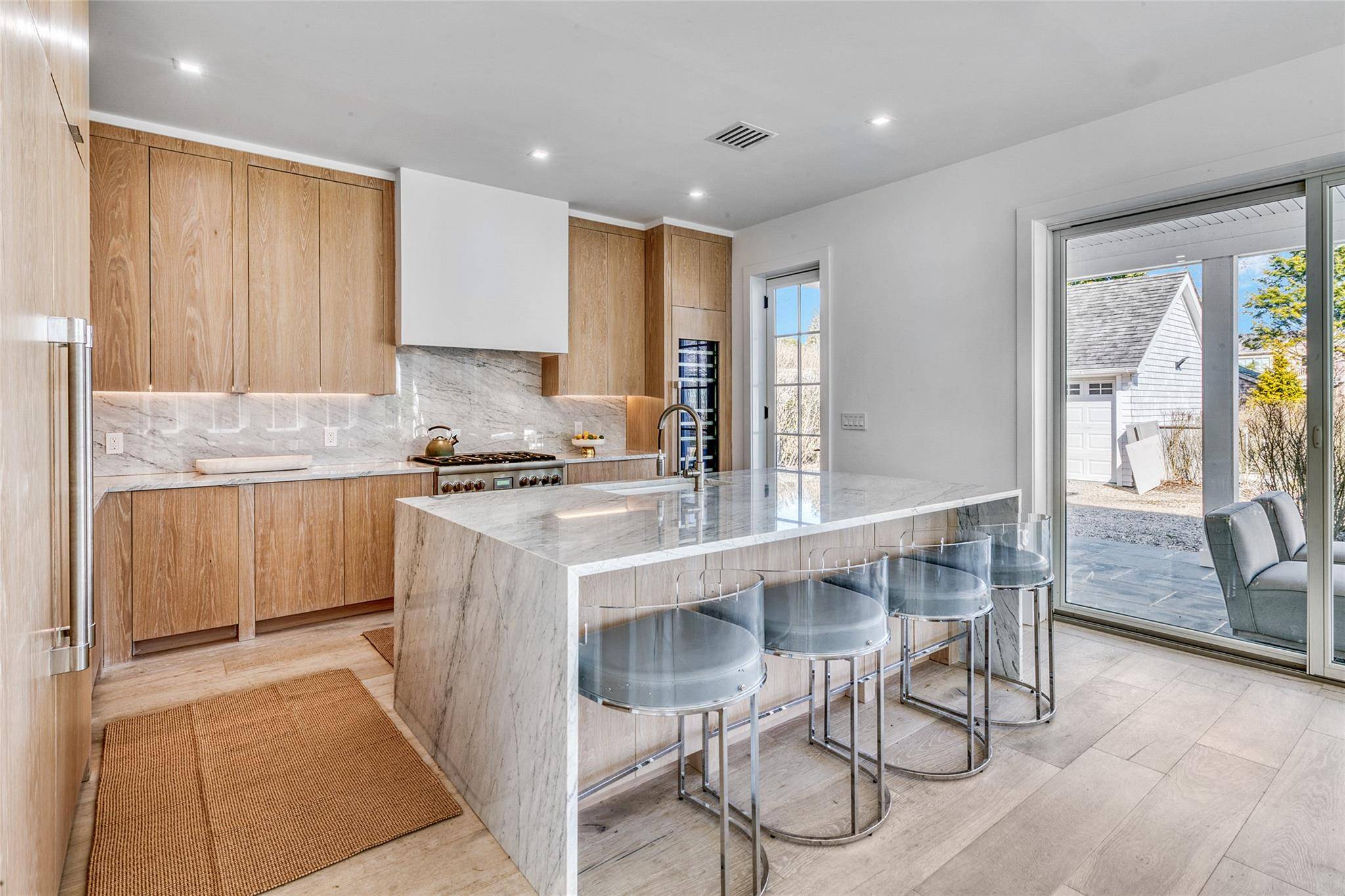 Southampton, NY 11968,67 Pelletreau ST