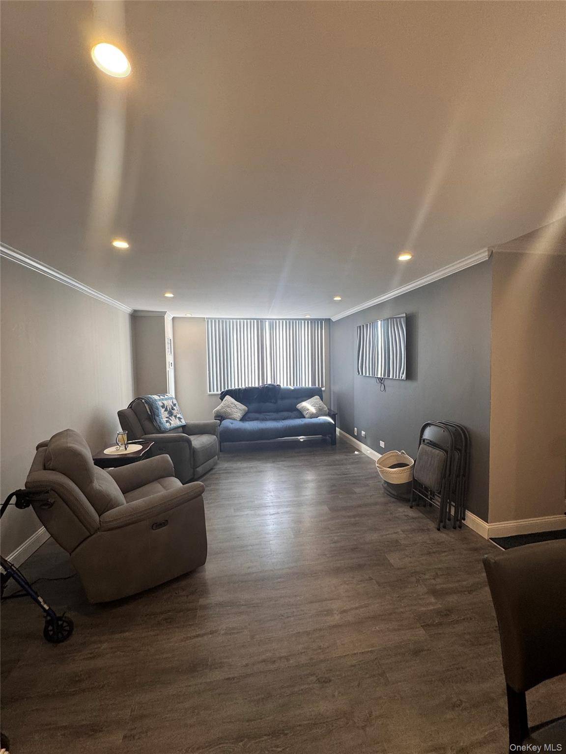 Floral Park, NY 11005,269-10 GRAND CENTRAL PARKWAY #2C