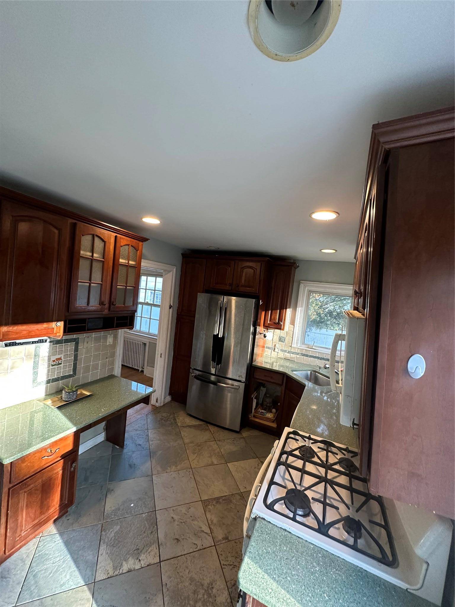 Massapequa, NY 11758,49 S Baldwin PL