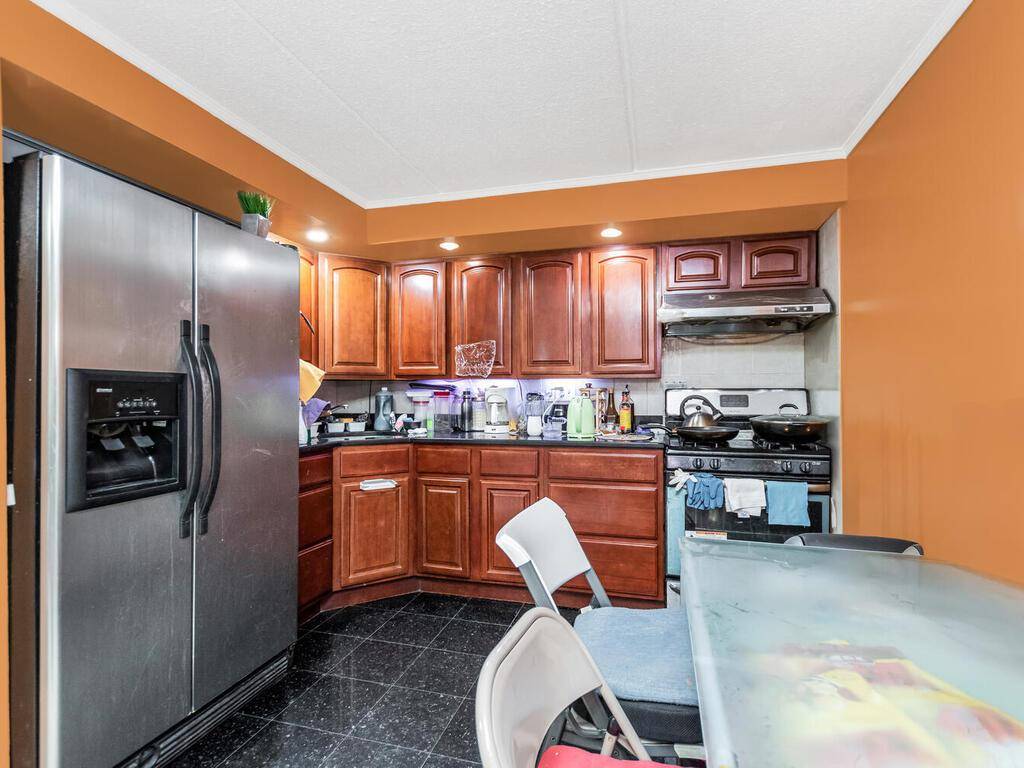 Flushing, NY 11355,14351 Barclay AVE #A8
